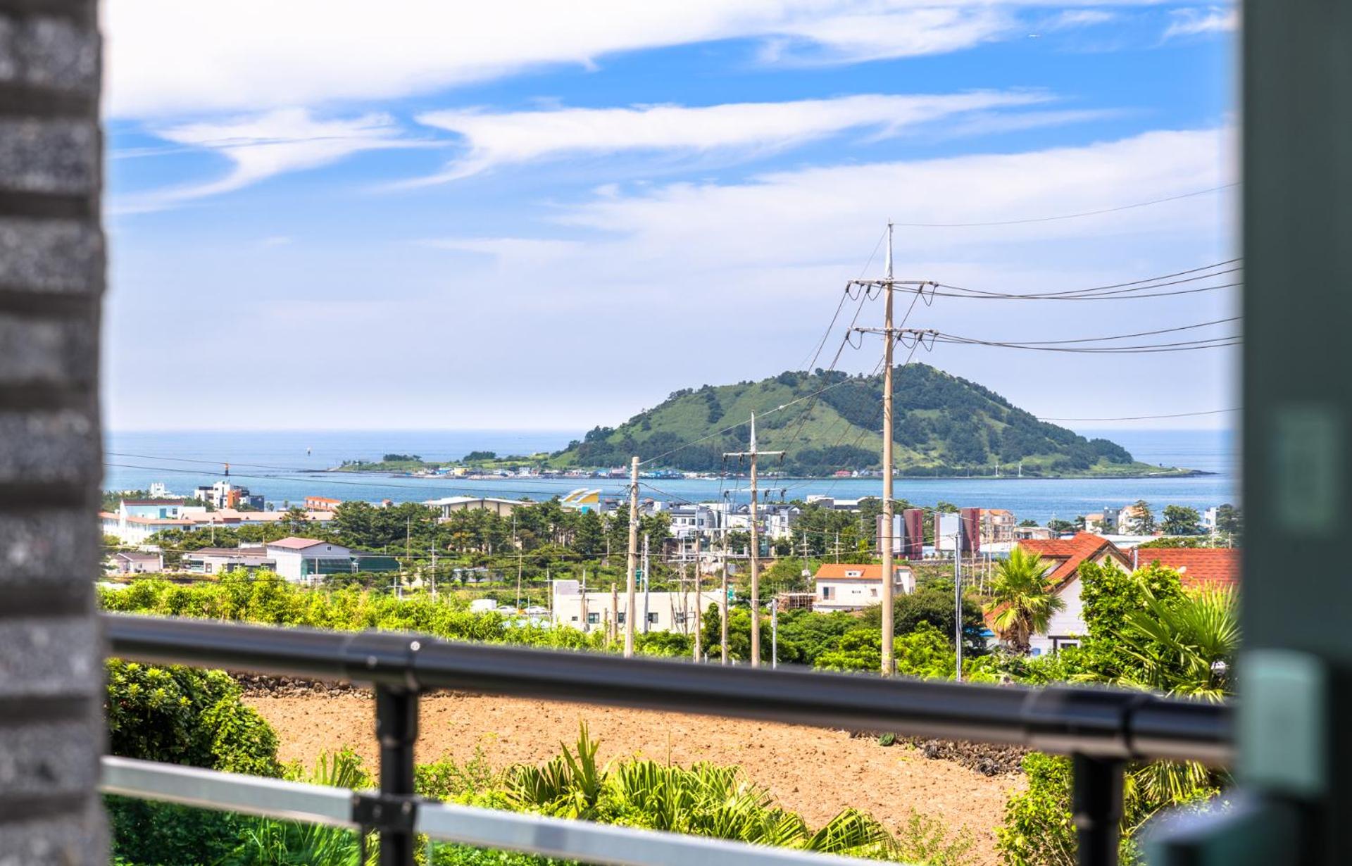 Jeju Hill Tower Pension