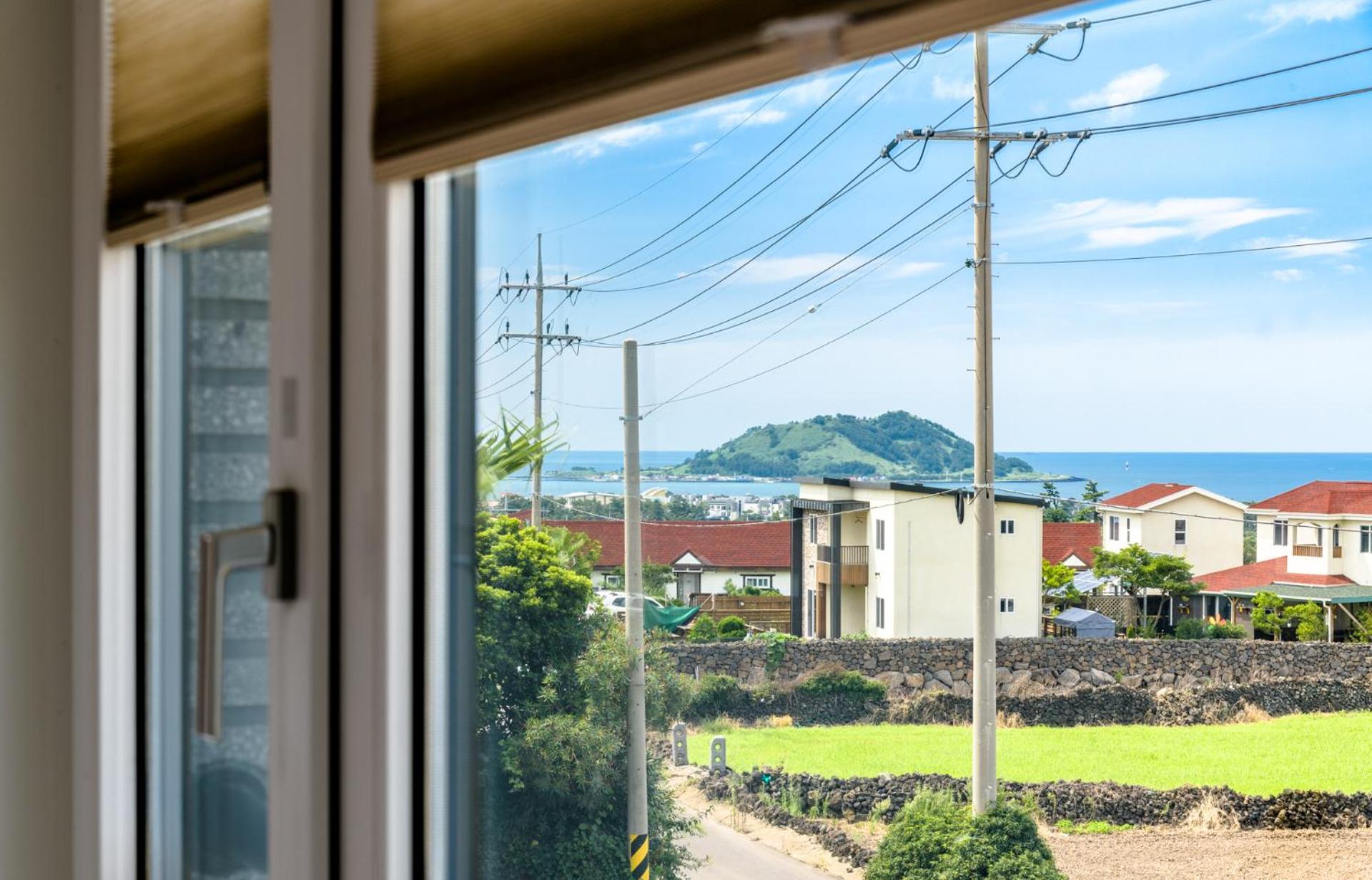 Jeju Hill Tower Pension
