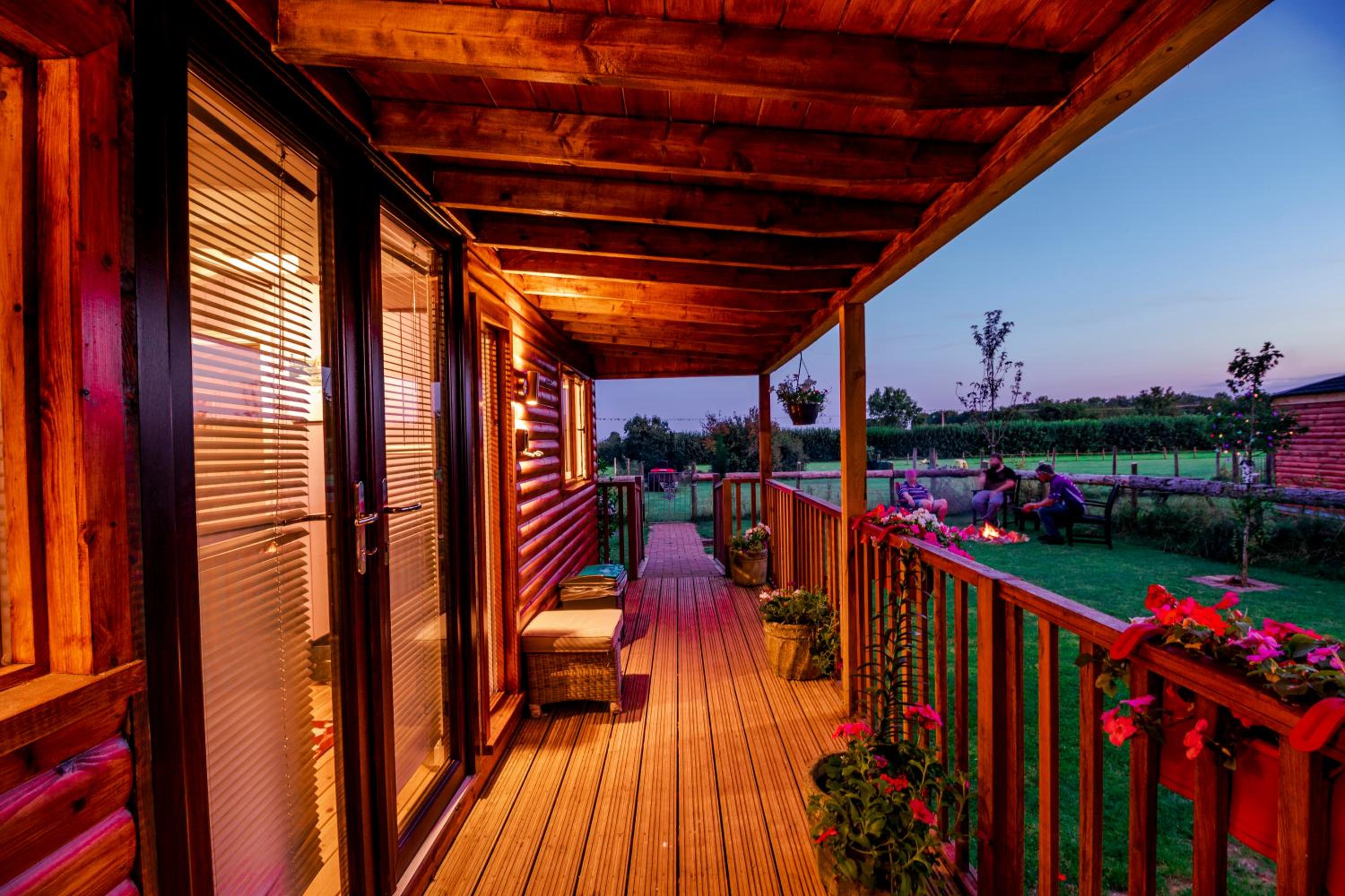 Stroud Vacations - Cherry Tree Glamping - Property Image 34