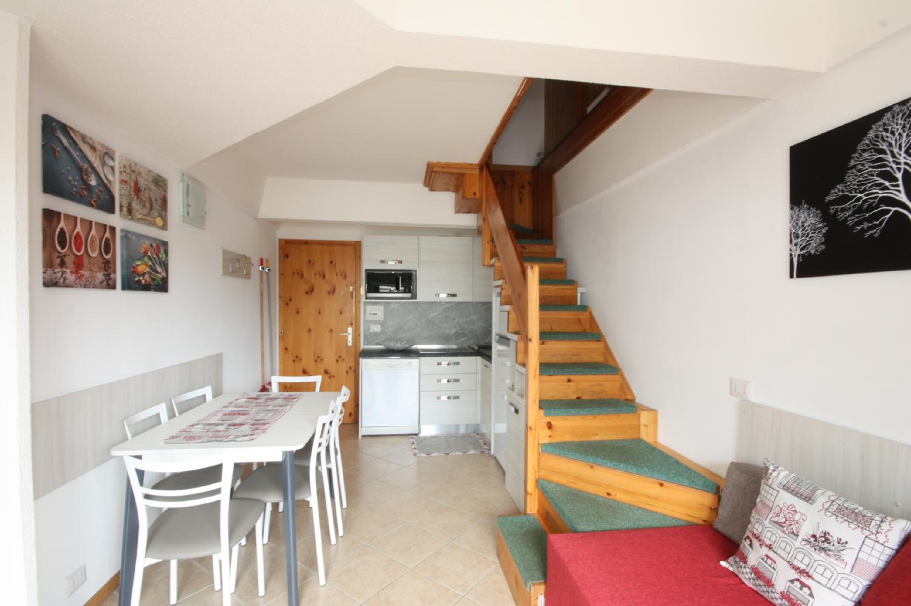 Marilleva 1400 Appartamenti Montana view 4