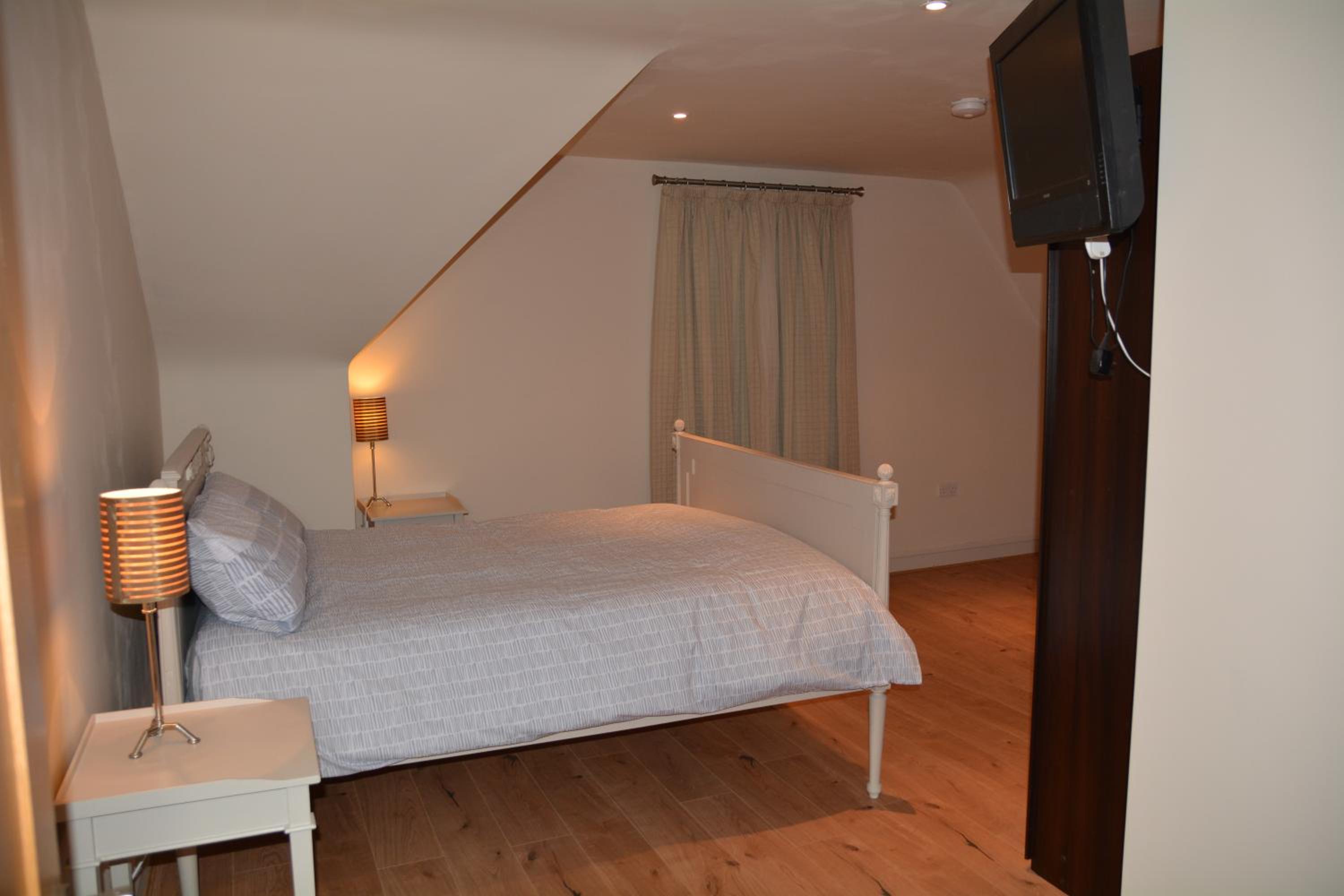 Apartment 3, Oakleigh House, Donnybrook Hill, Douglas Cork view 4