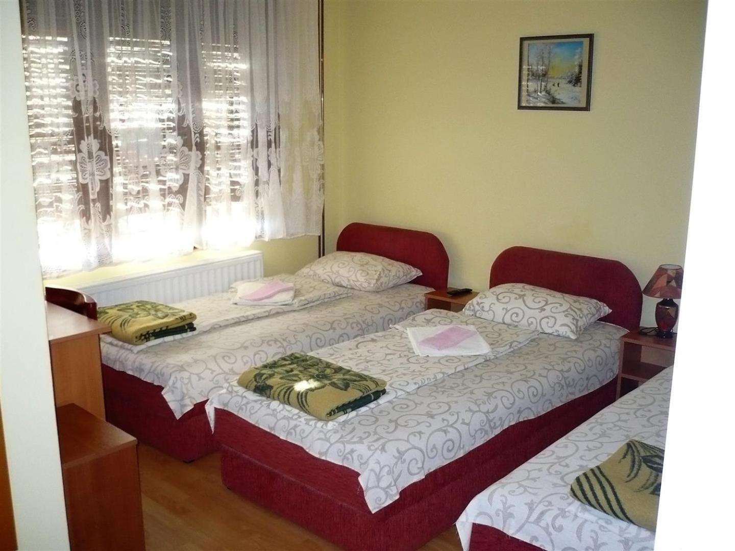 Photo 52