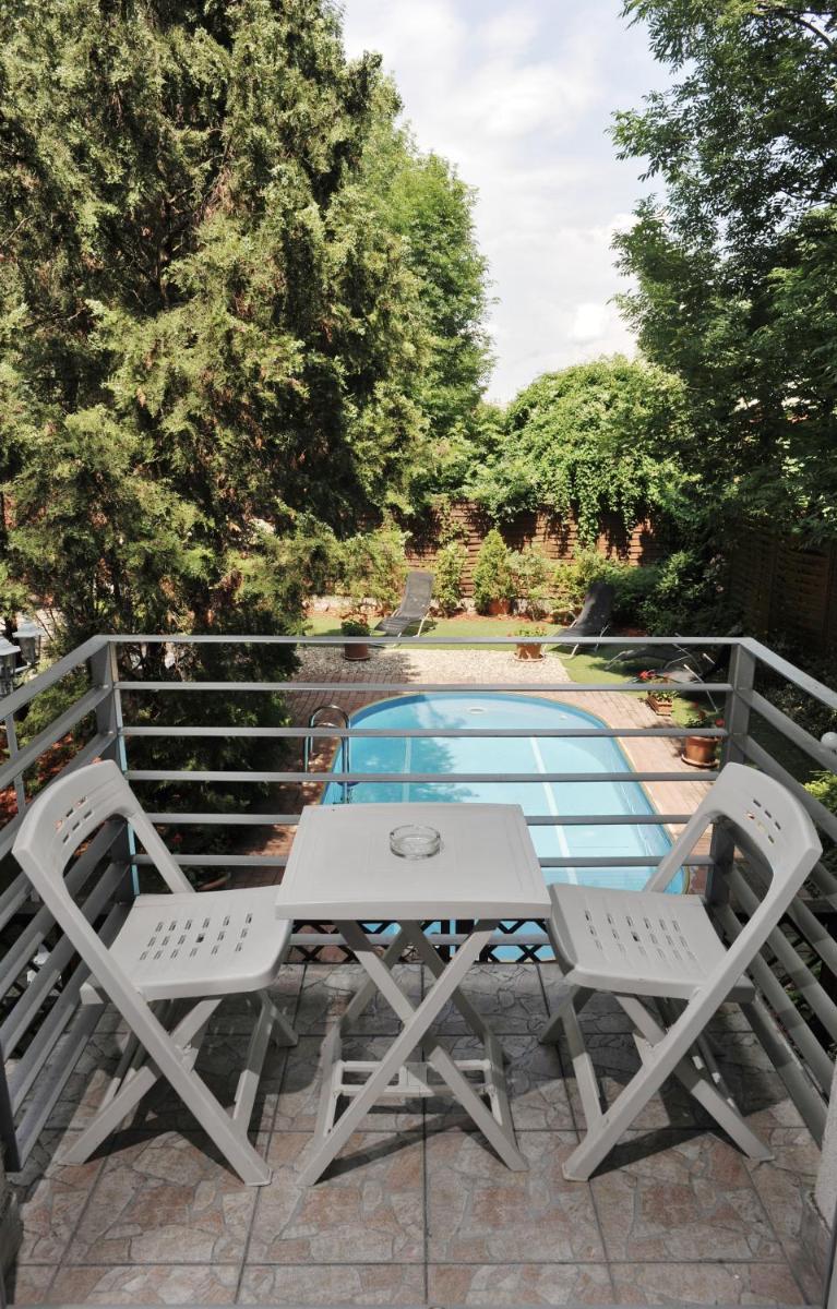 outdoor BBQ area