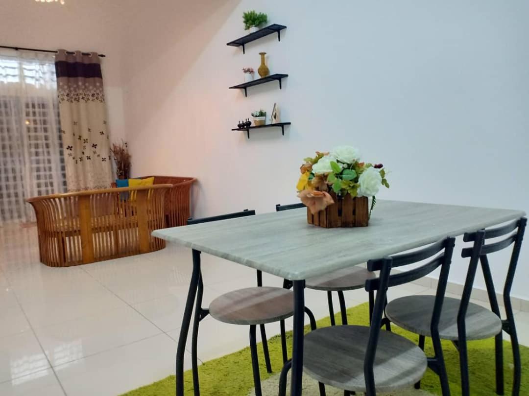 Ana Homestay Ayer Keroh Melaka photo 3