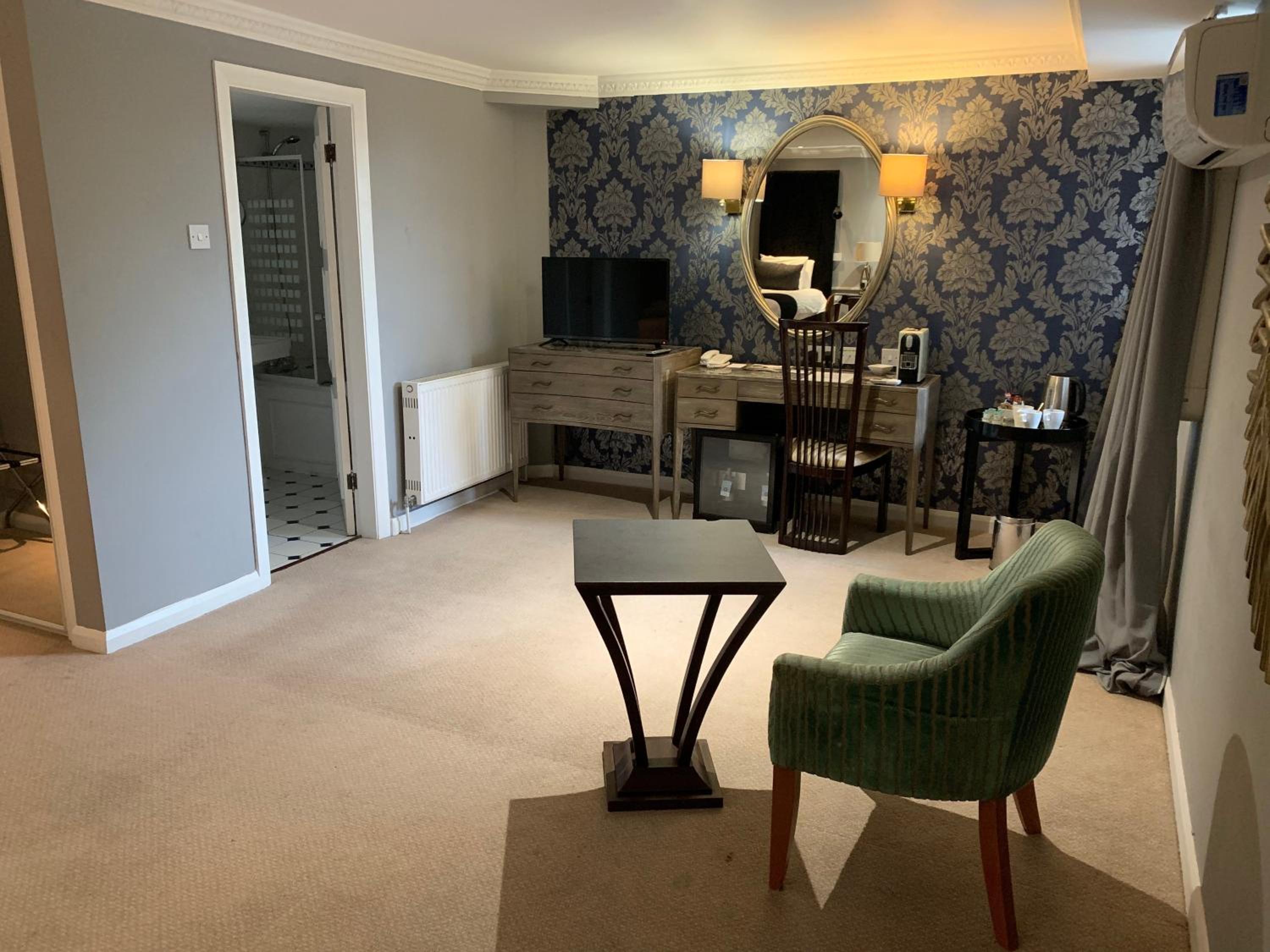 Walsall Vacations - Barons Court Hotel Walsall - Property Image 27
