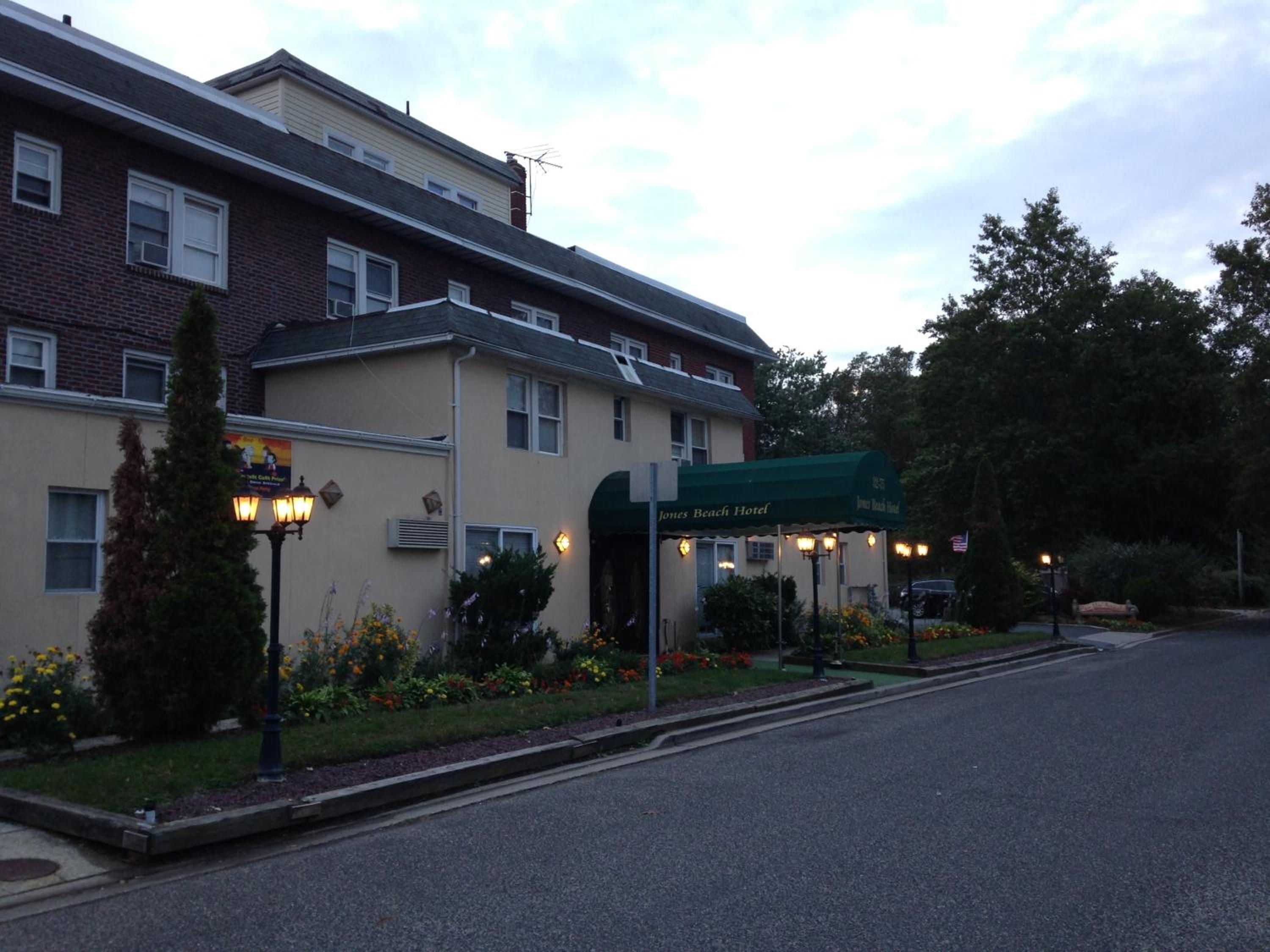 Jones Beach Hotel - Property Image 15