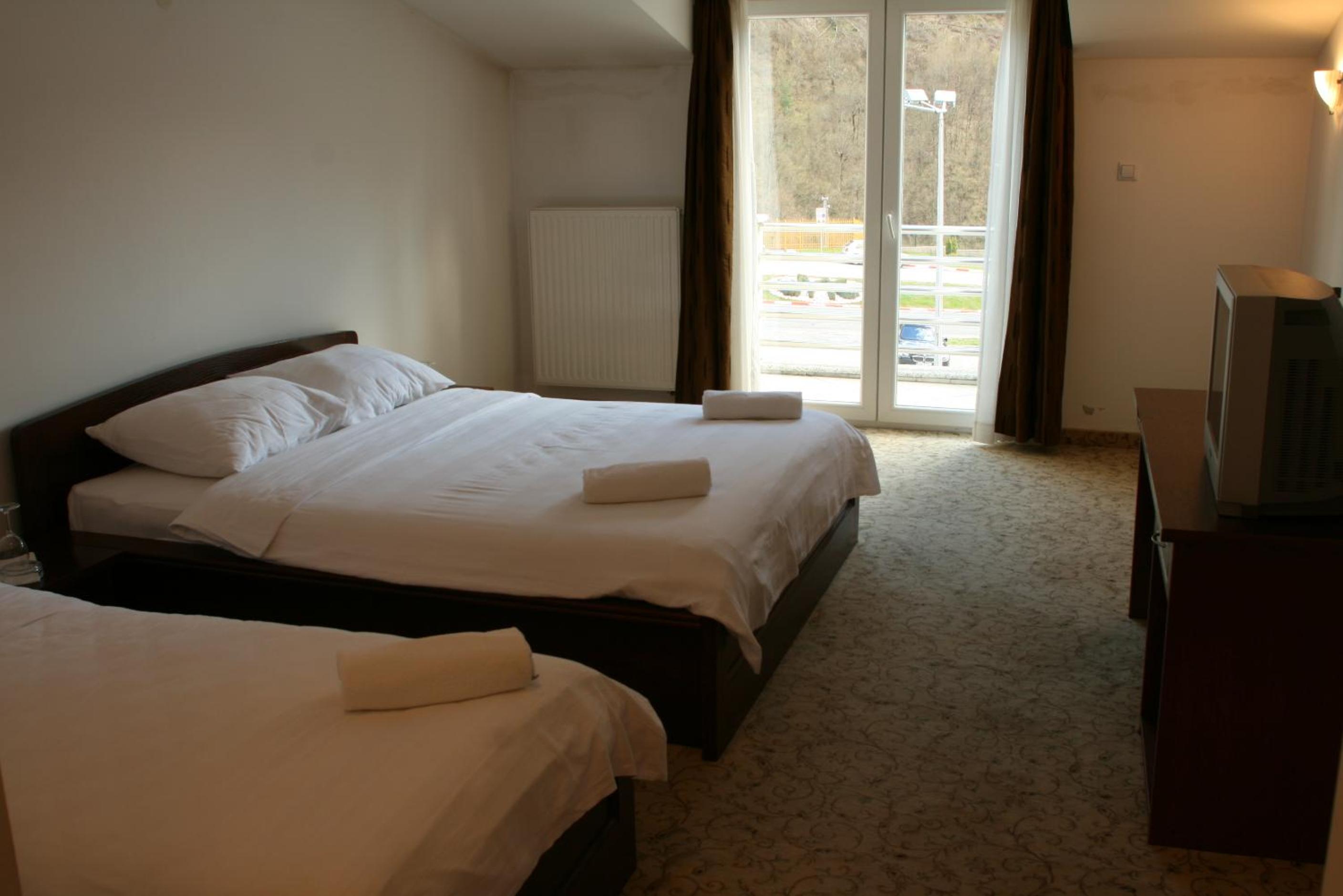 Photo 48