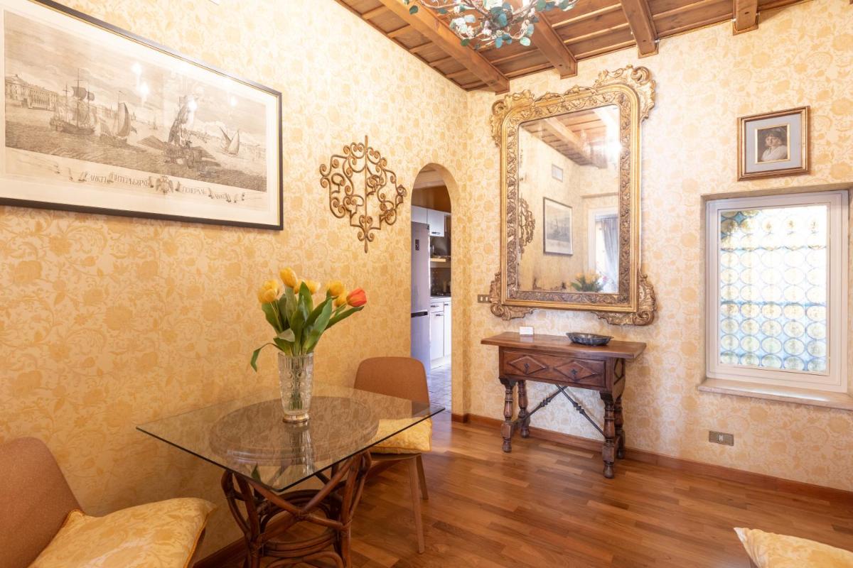 Spanish steps casa Nes photo 2