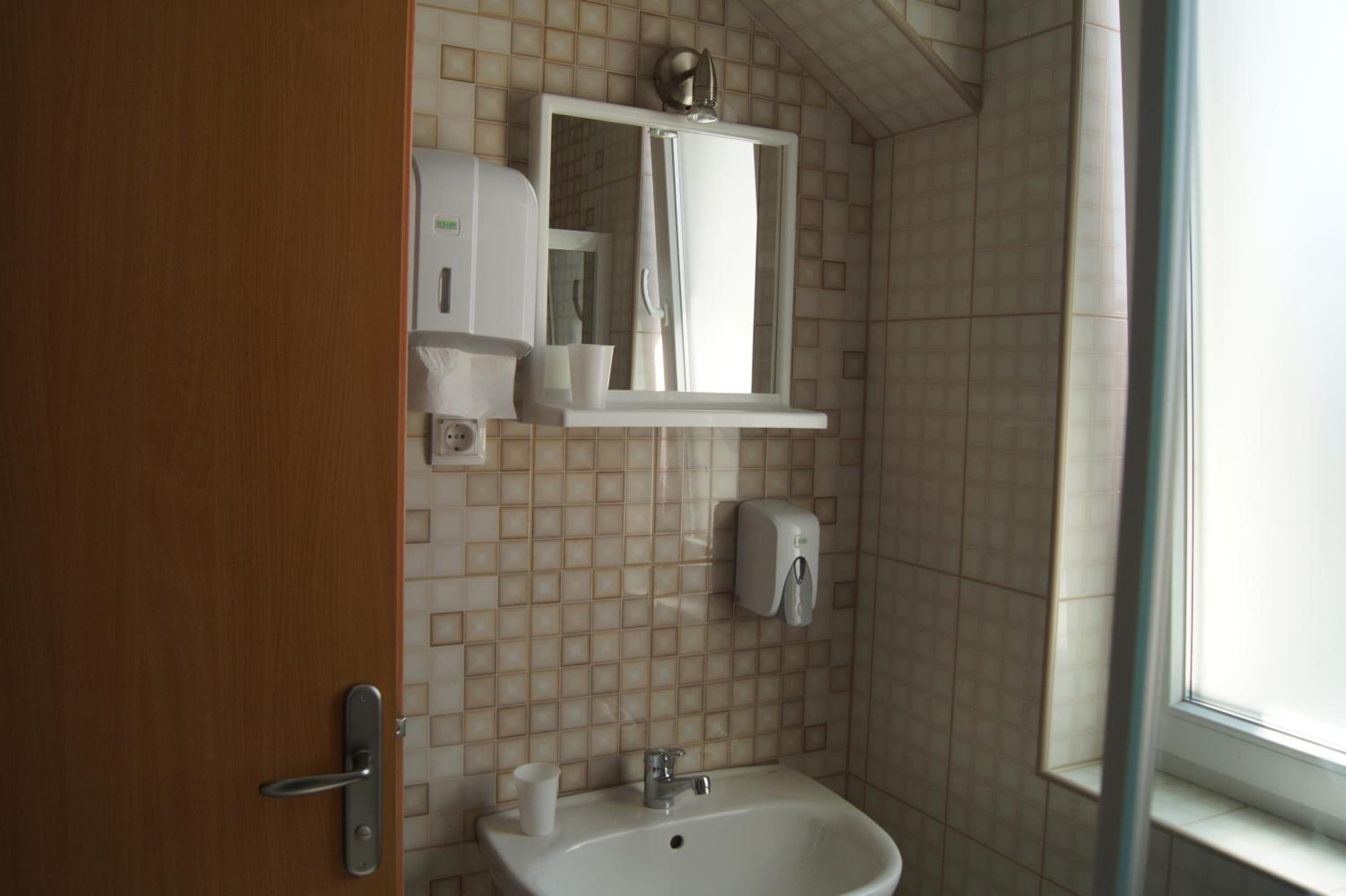 Photo 51