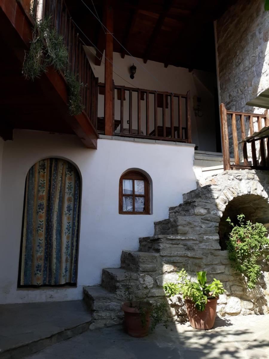 Hostel Mangalem