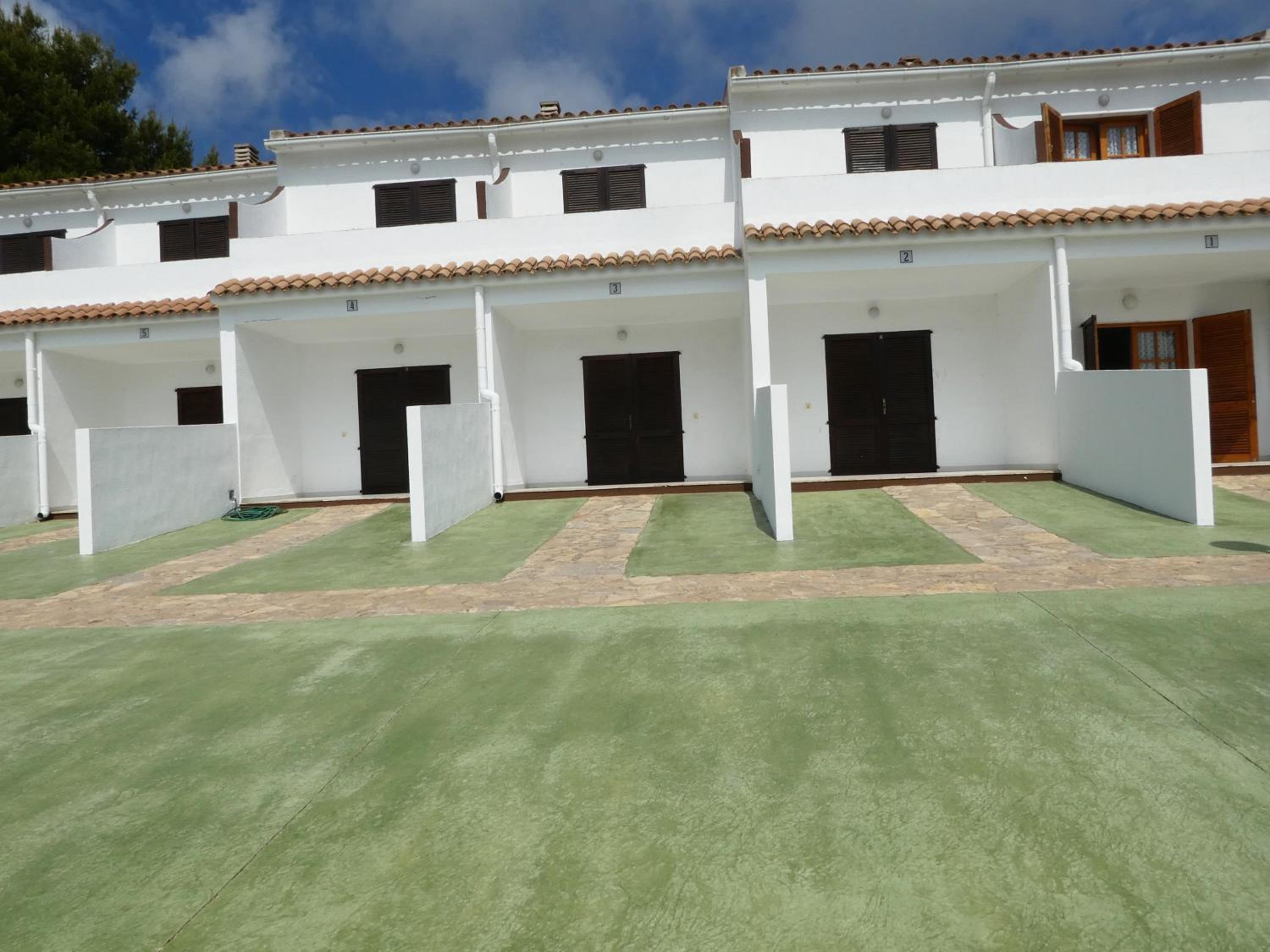 Apartamentos La Cova 3000