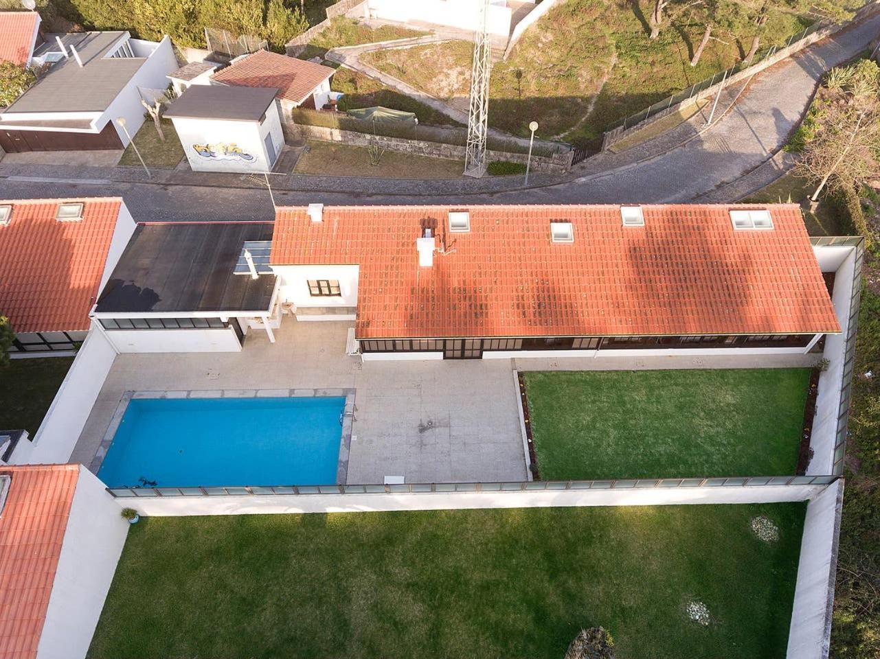 4 bedroom Luxury Villa - riverside & beachside view 2