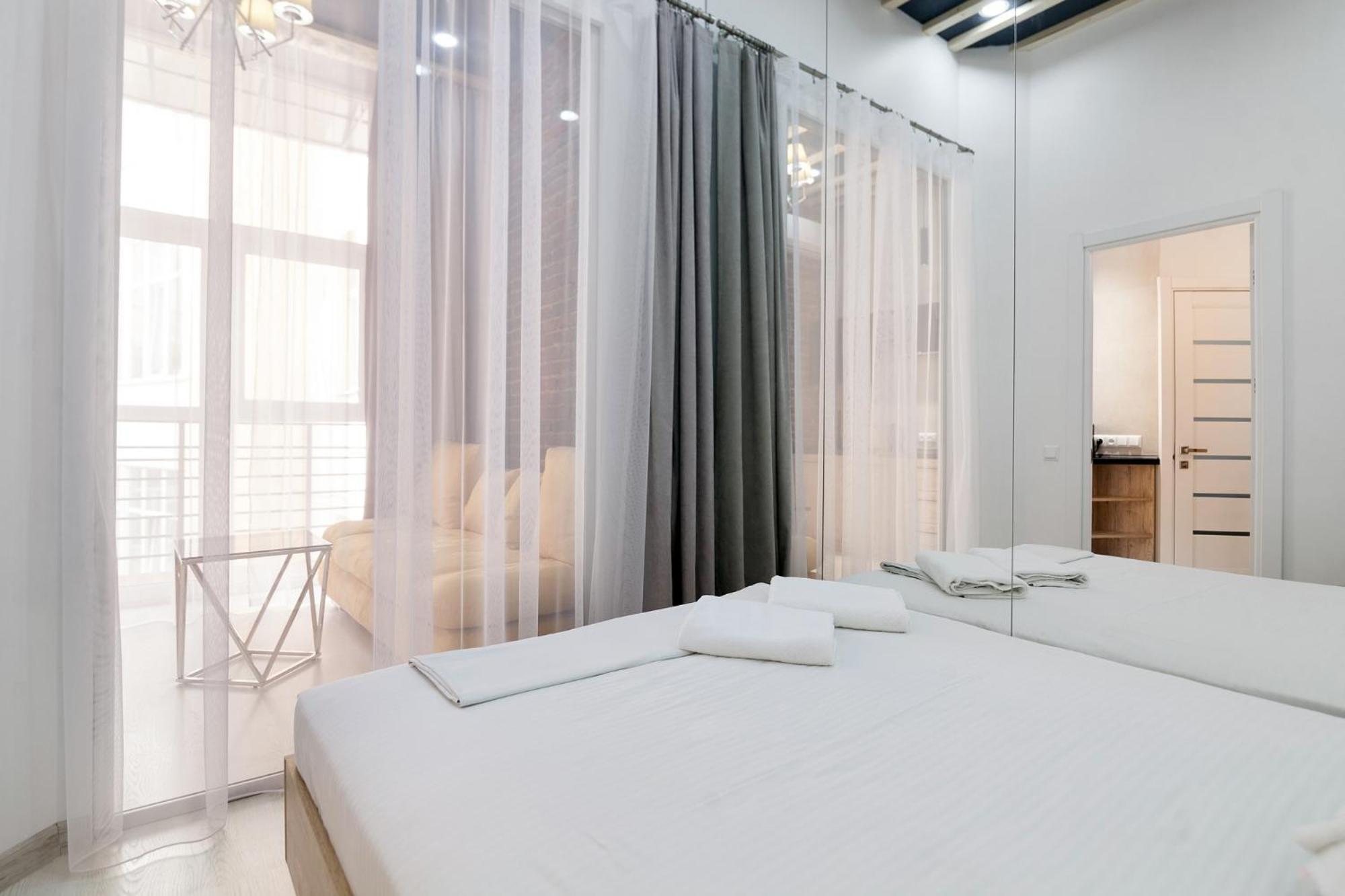 LEOGRAND One-bedroom Apartments on Tugan-Baranovskogo 24 view 2