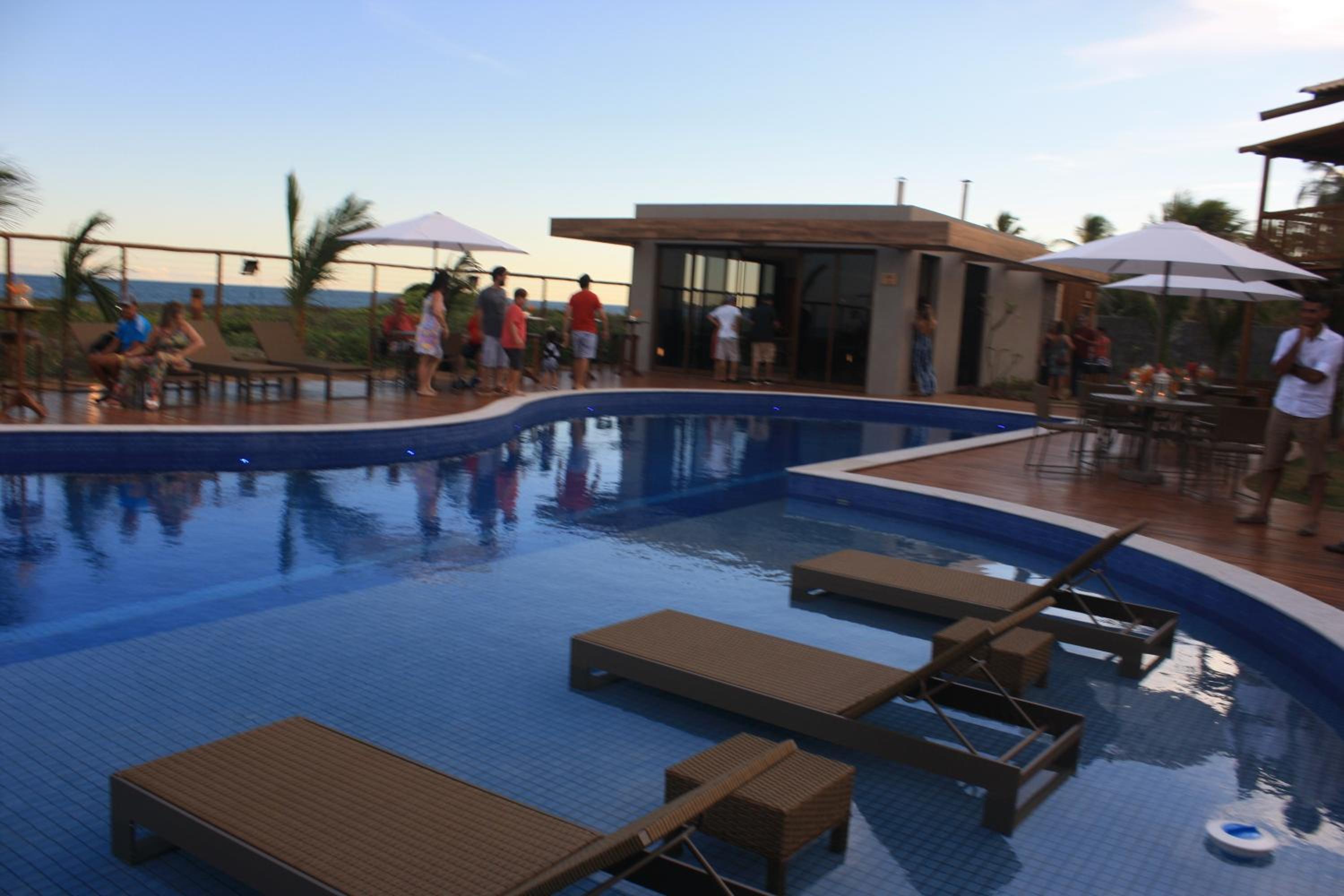Tavarua Itacimirim Hirata view 3