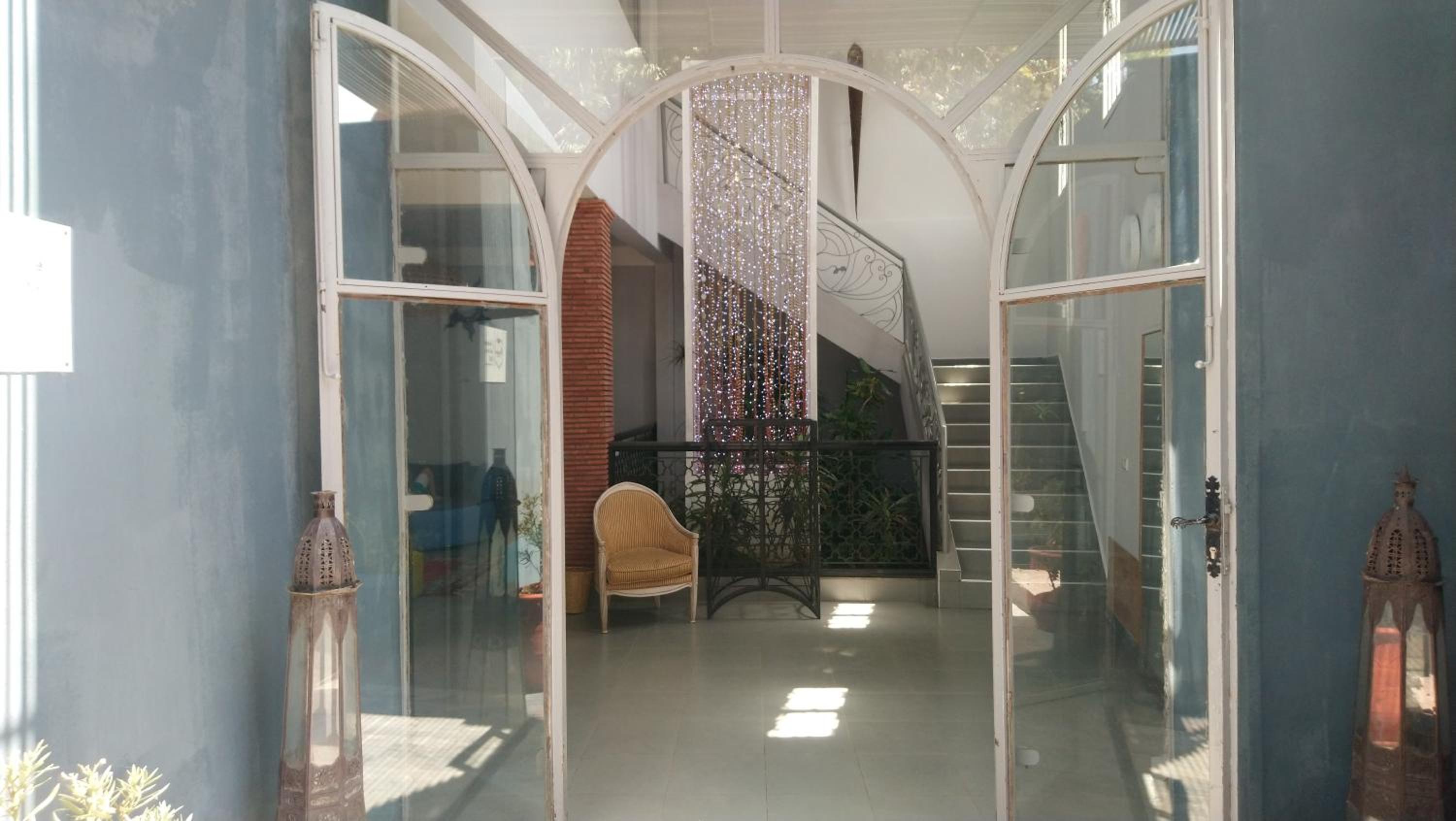 Lobby & Reception