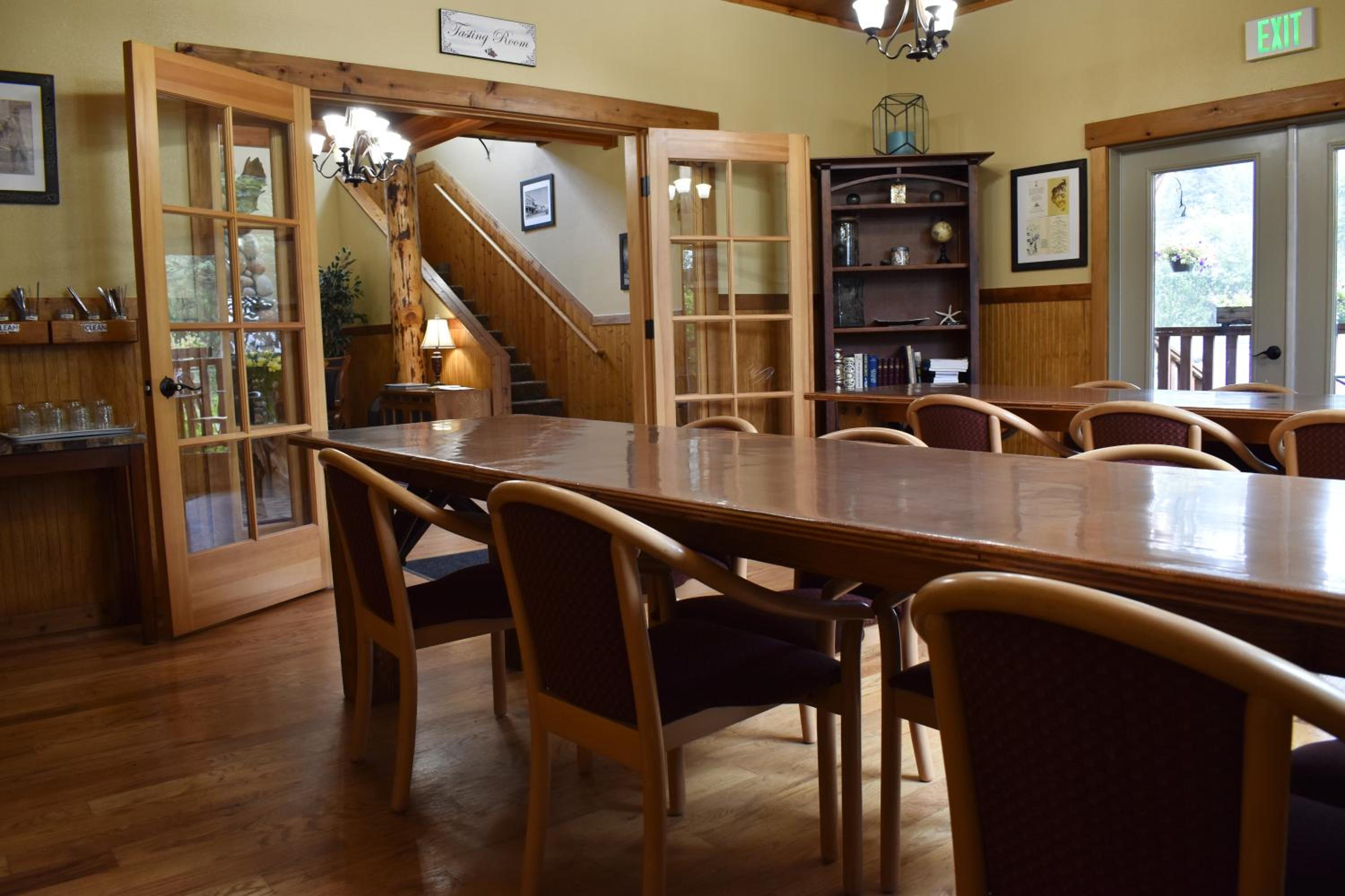 Exit Glacier Lodge