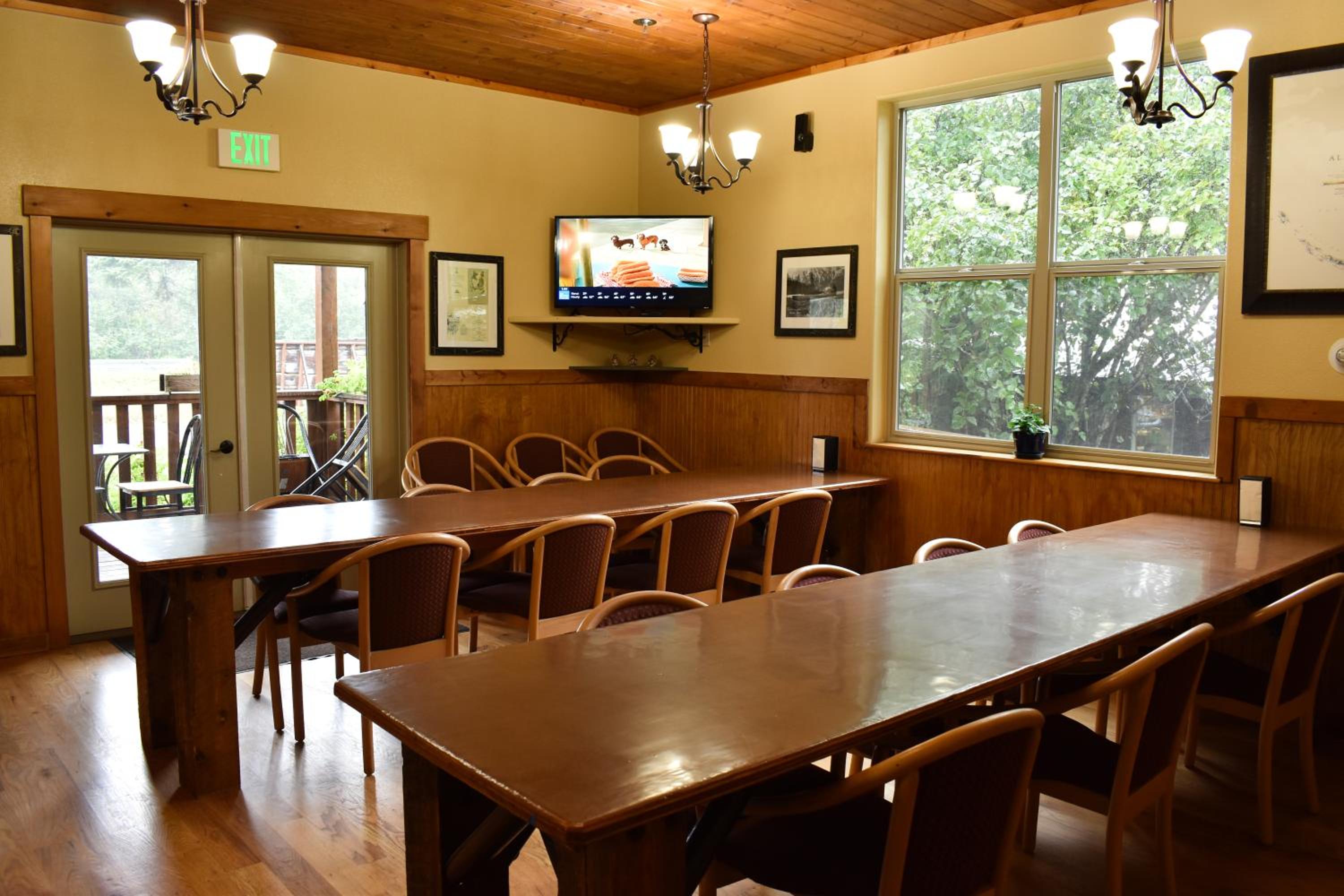 Exit Glacier Lodge