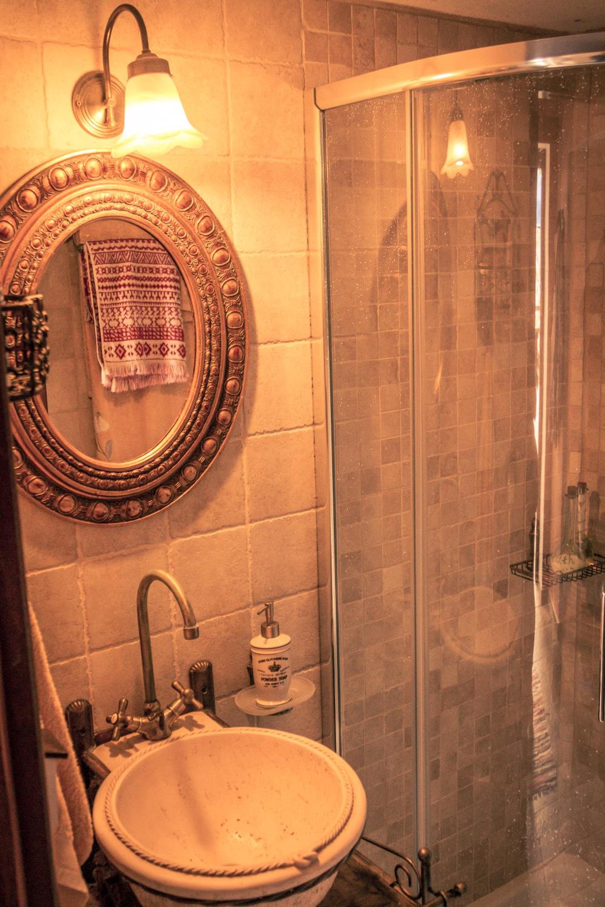 Photo 33