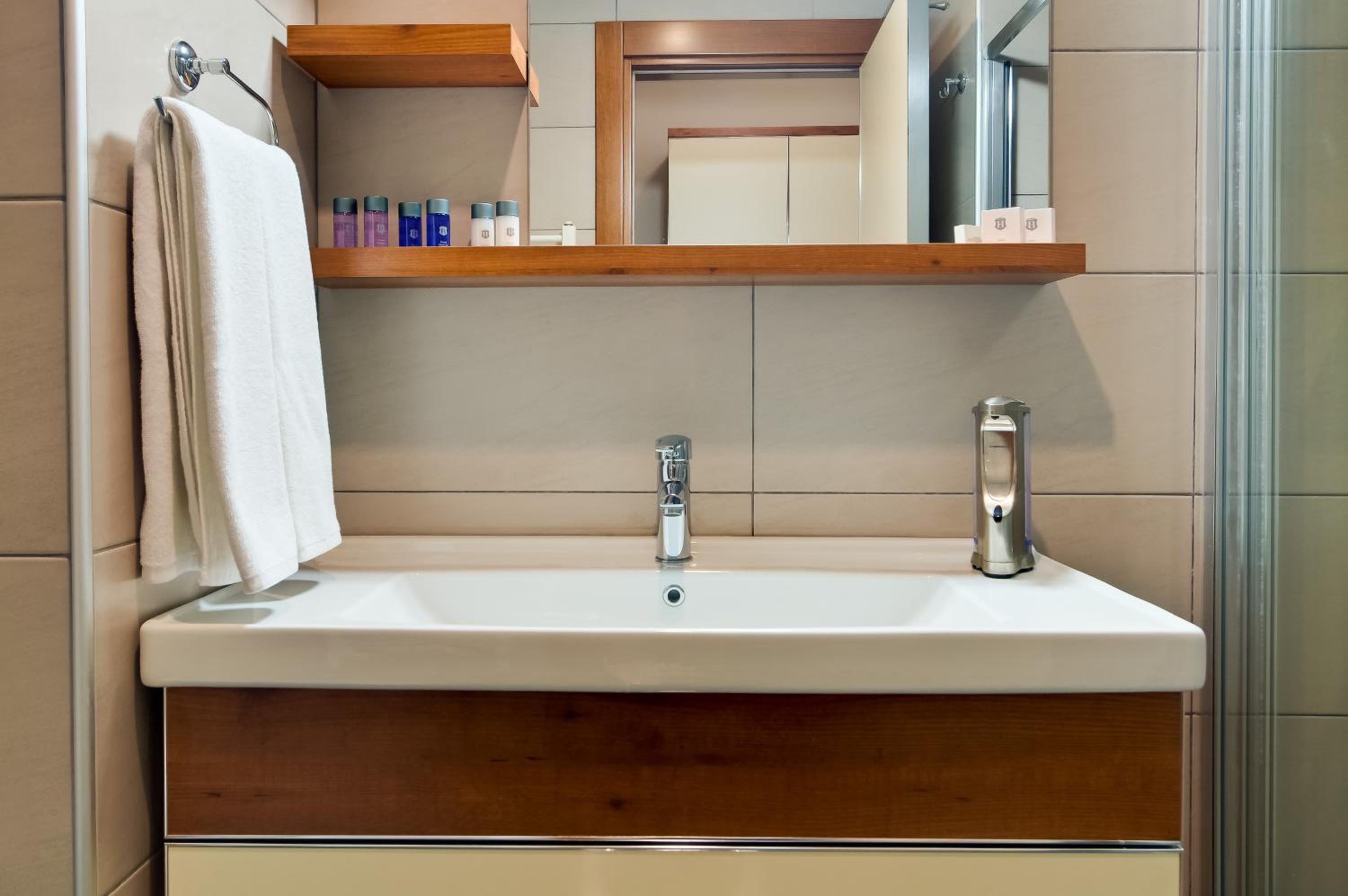 Upart Home - Image 44