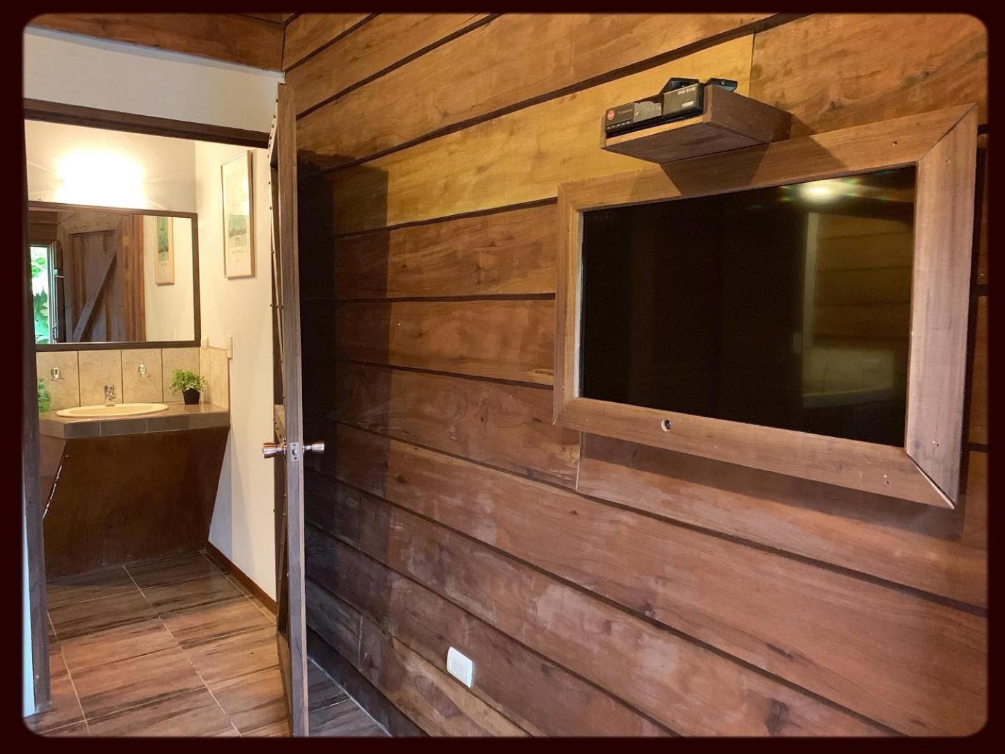 La Fortuna Waterfall Bungalows