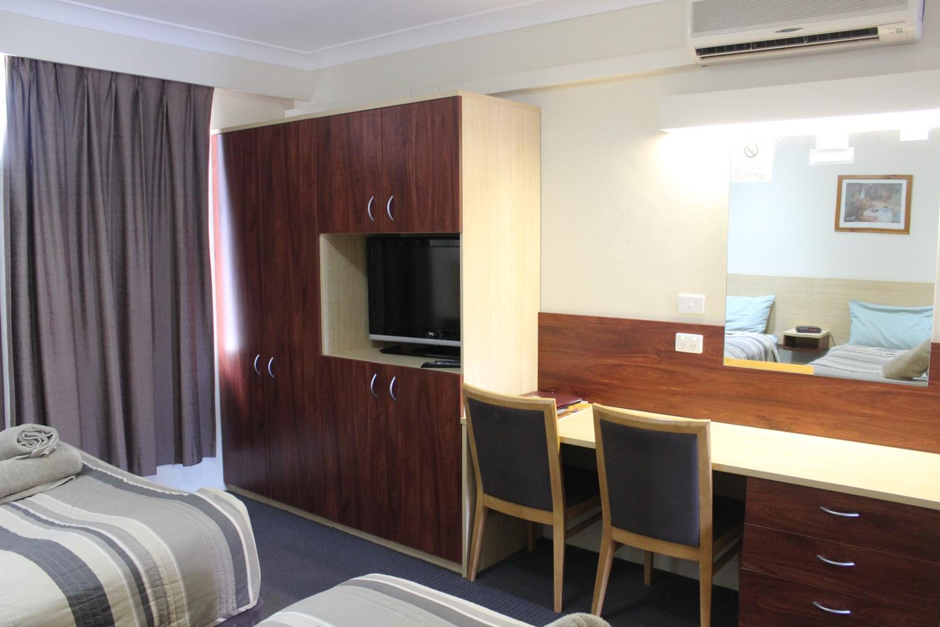 Acacia Motor Inn