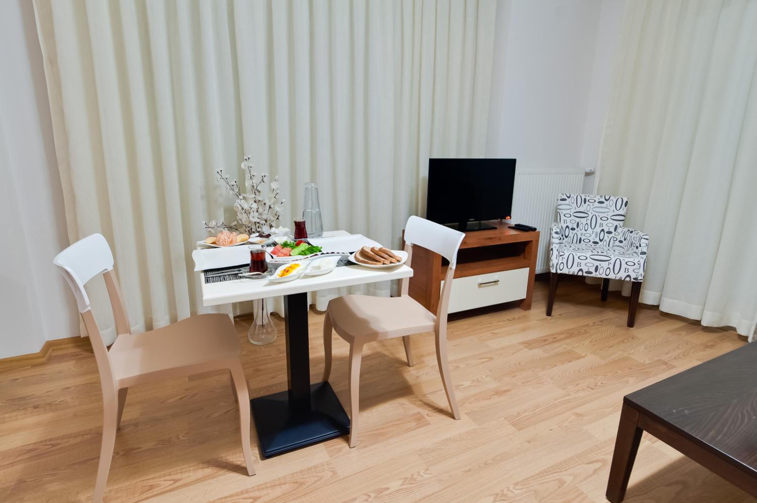 Upart Home - Image 92
