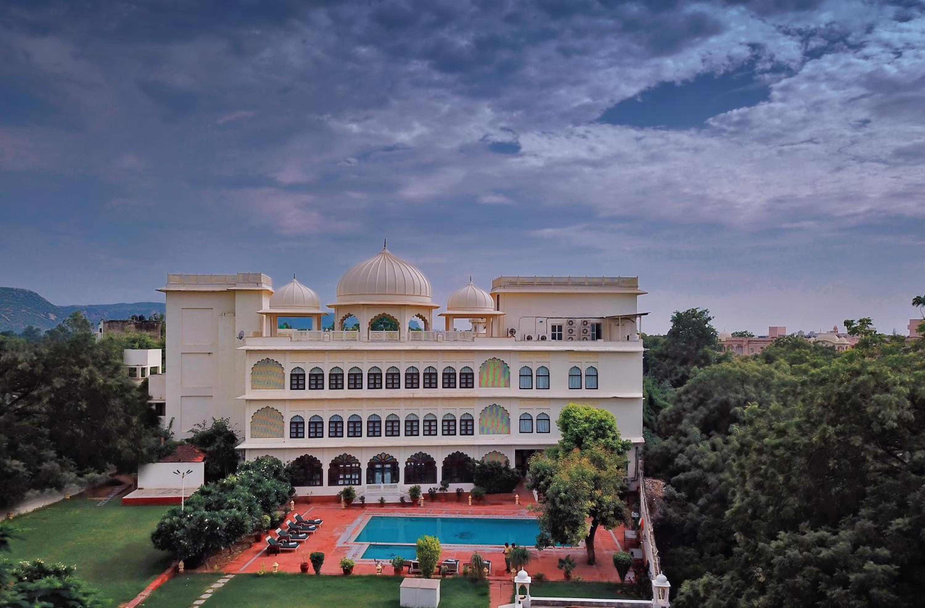 Anuraga Palace