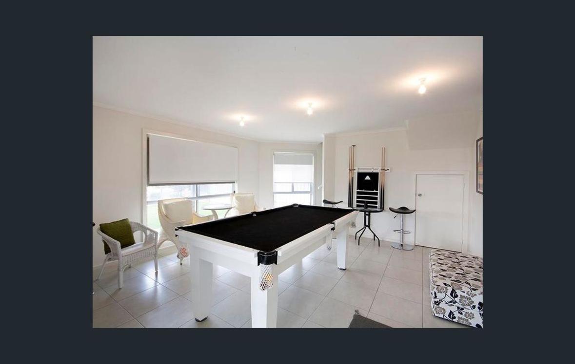Agape Holiday Home with Pool table ,NBN Internet