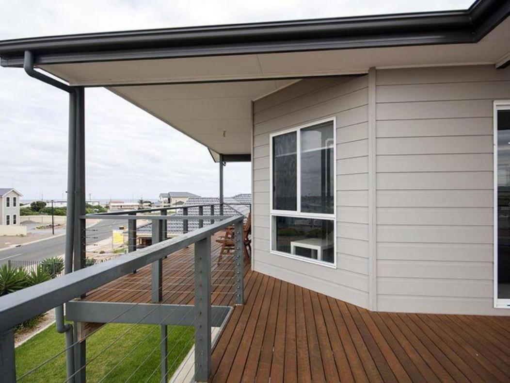 Agape Holiday Home with Pool table ,NBN Internet