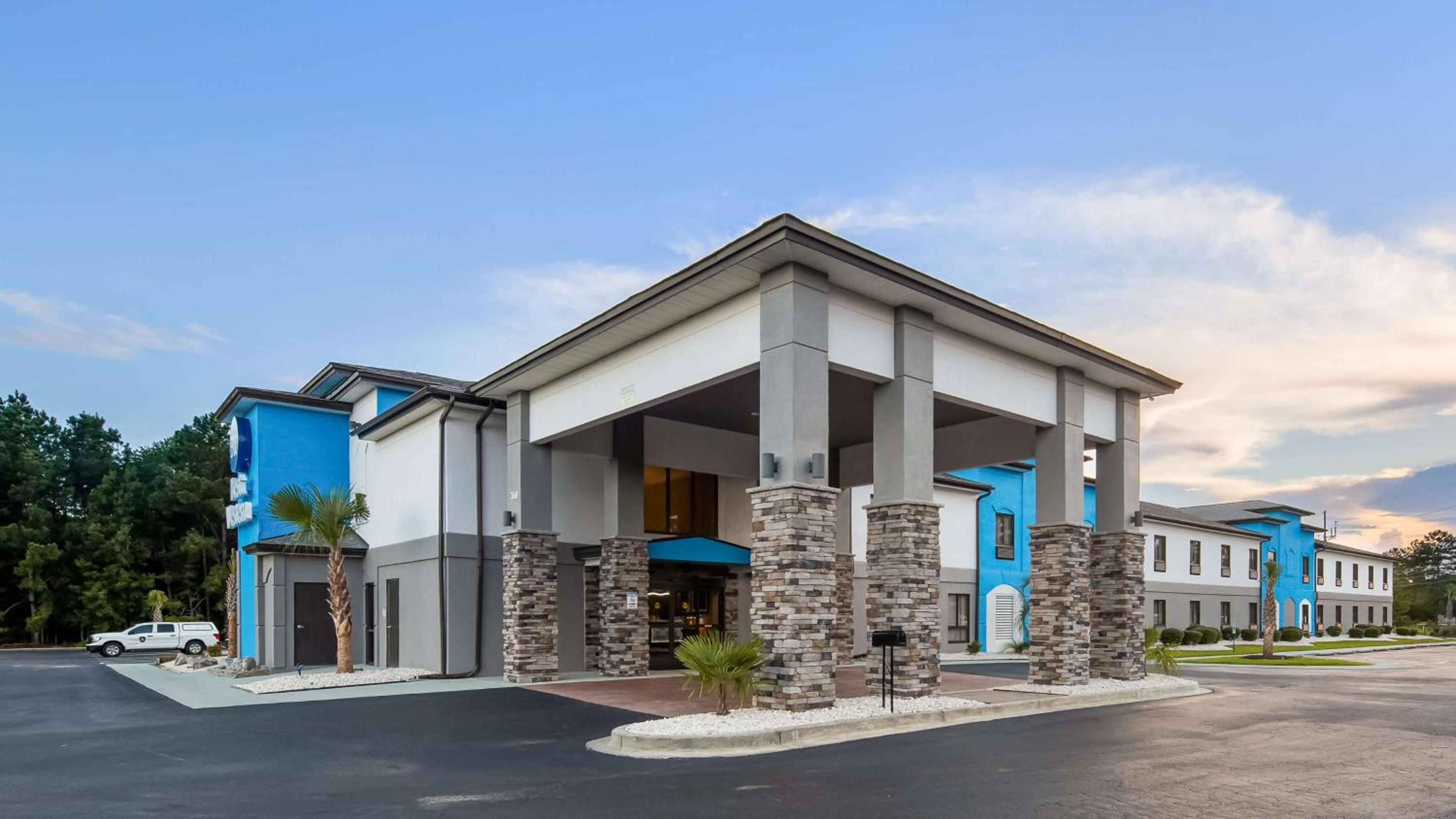 Best Western Shallotte / Ocean Isle Beach Hotel - Property Image 6
