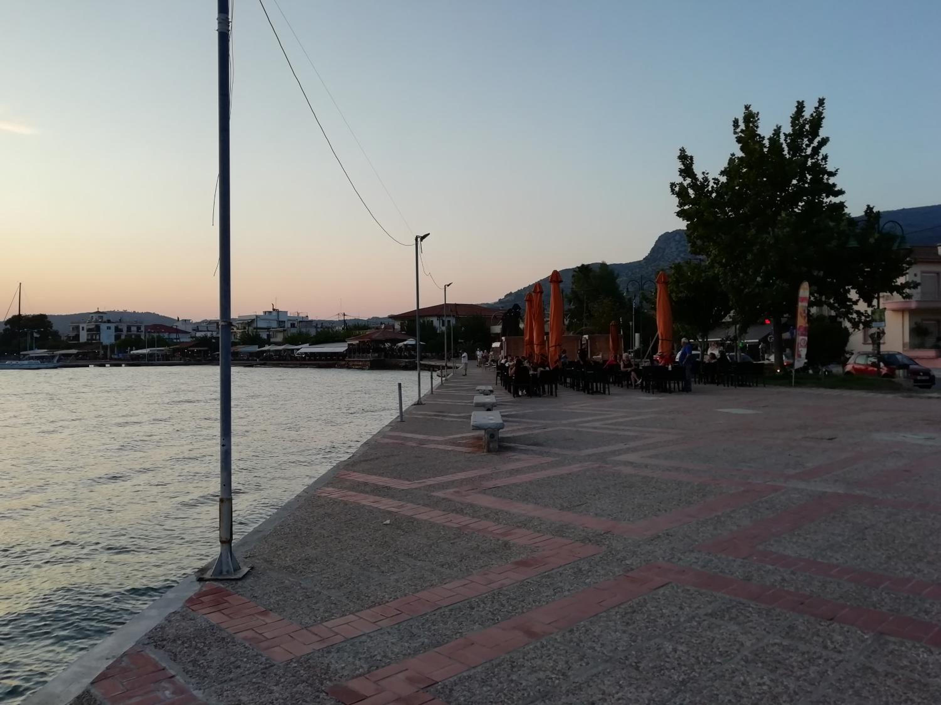 Photo 33
