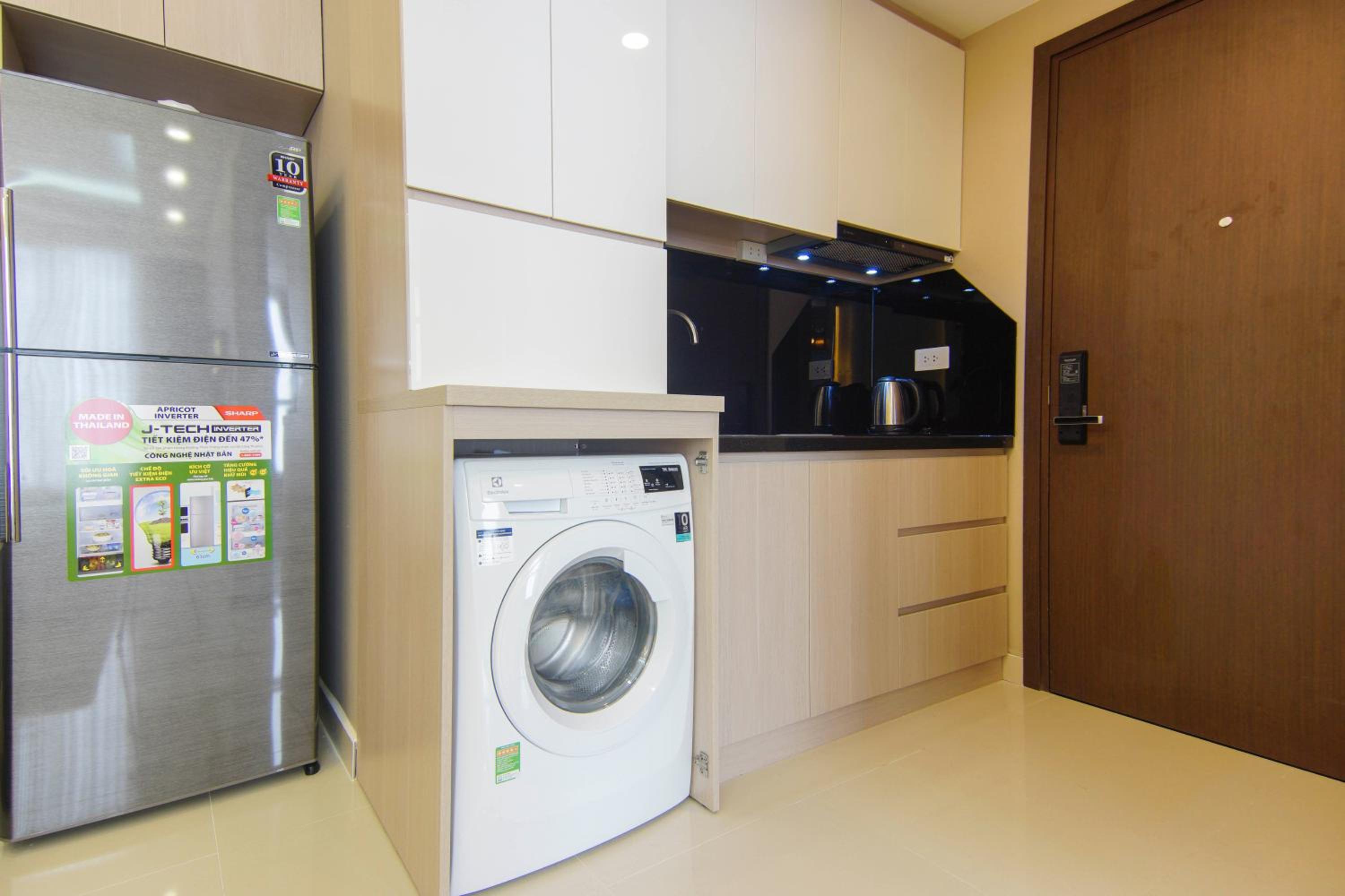 SAI GON HOME PARTY STUDIO-FREE POOL AND GYM AT CITY CENTER