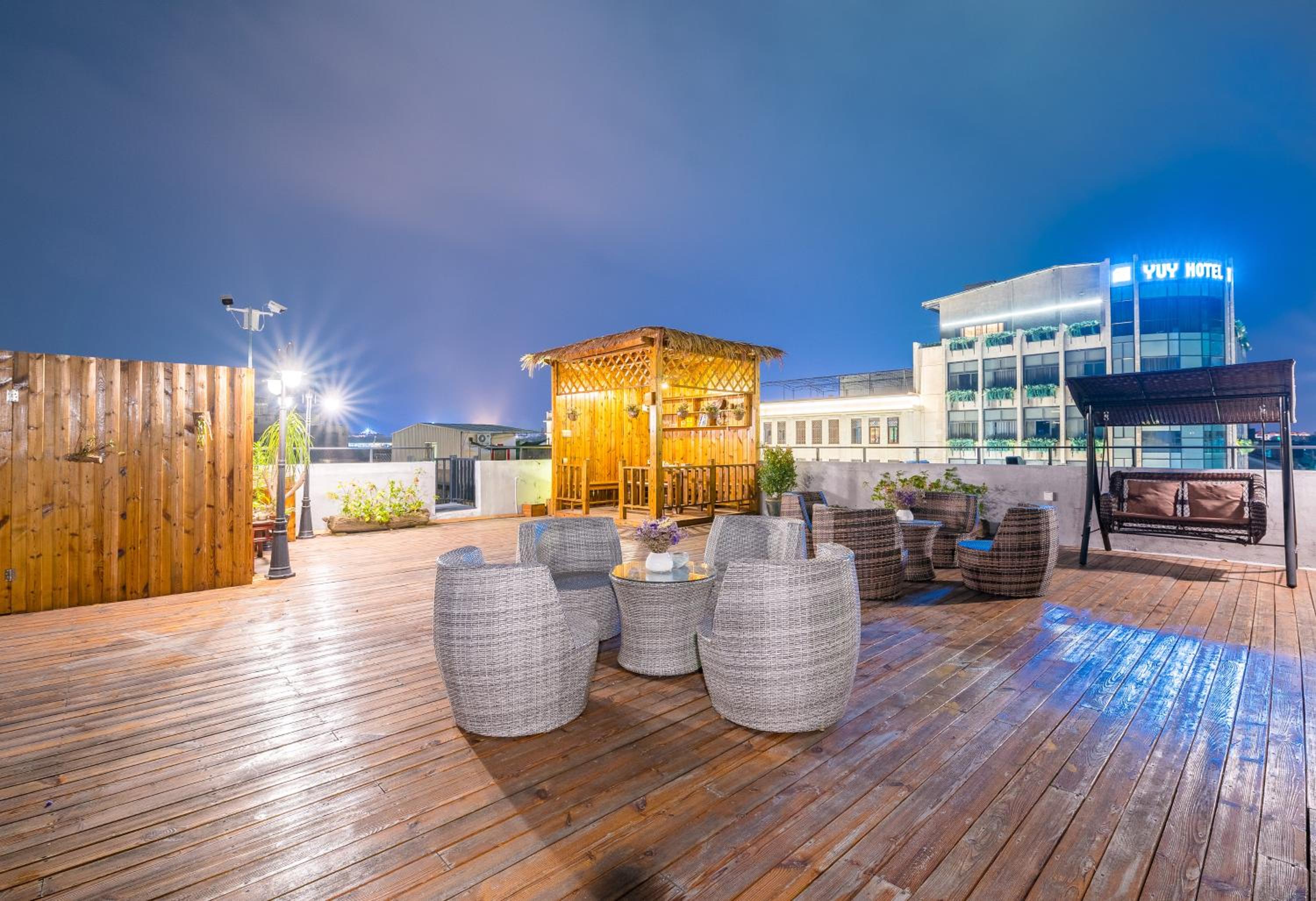 Chaozhou Hello Inn
