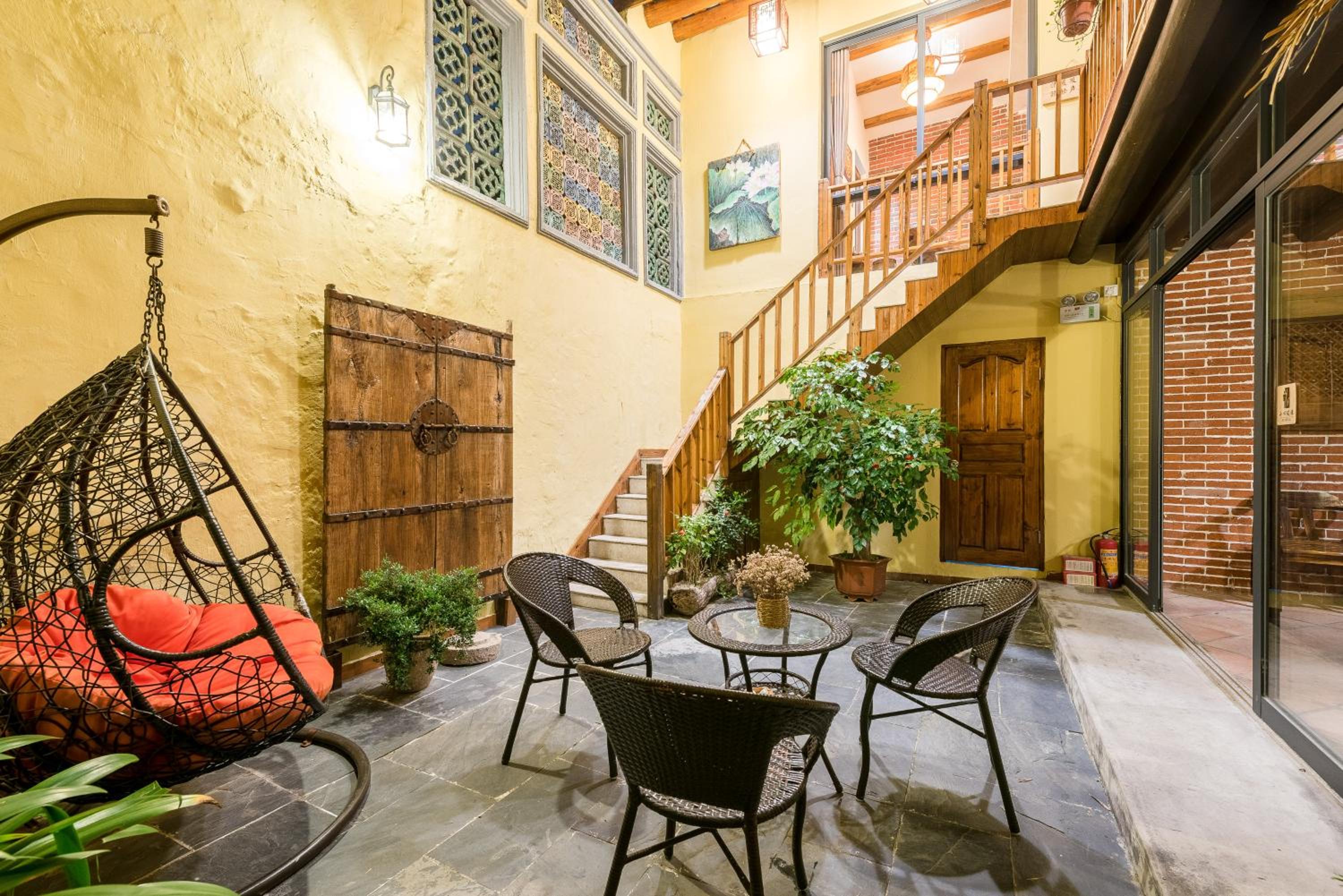 Chaozhou Hello Inn