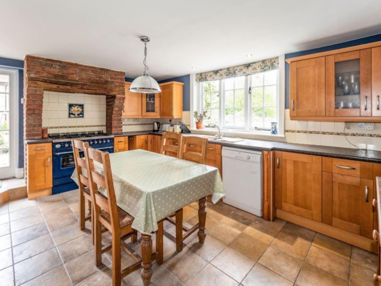 Pinley Hill House view 3