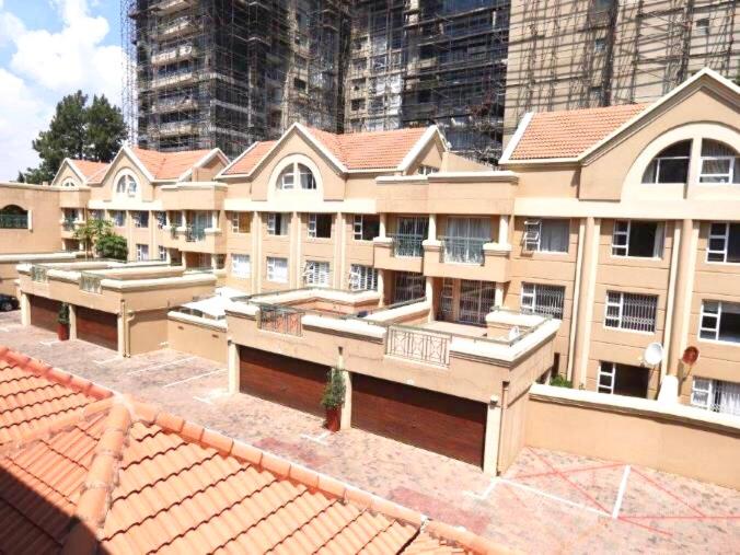 Embassy Gardens 17 West Rd South Morningside Sandton Johannesburg Secure 2 Bedroom fully furnished apartment with 24hrs security