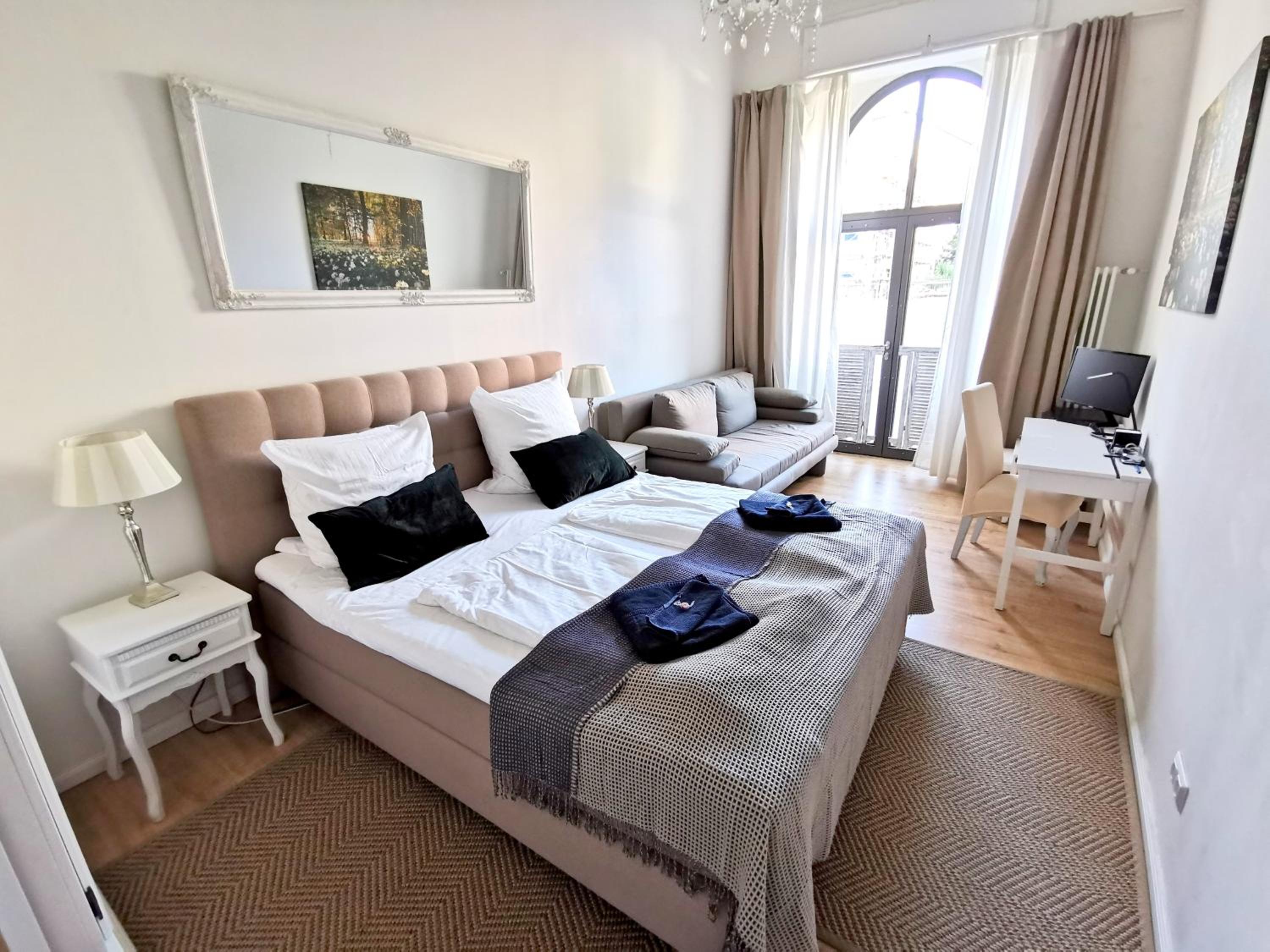 GASTEIN by ROCKCHAIR Apartments l SUPERHOST Status l 2 Bedrooms Boxspringbeds 1,5 Bathrooms - Cozy Family & Business Flair welcomes you! photo 5