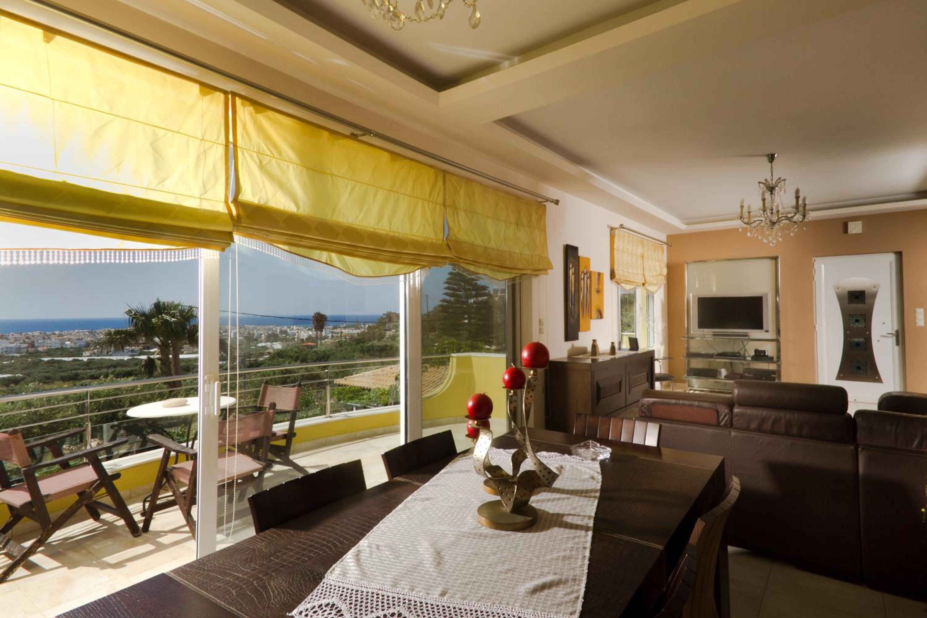 Smaragdas Sunny Home photo 4