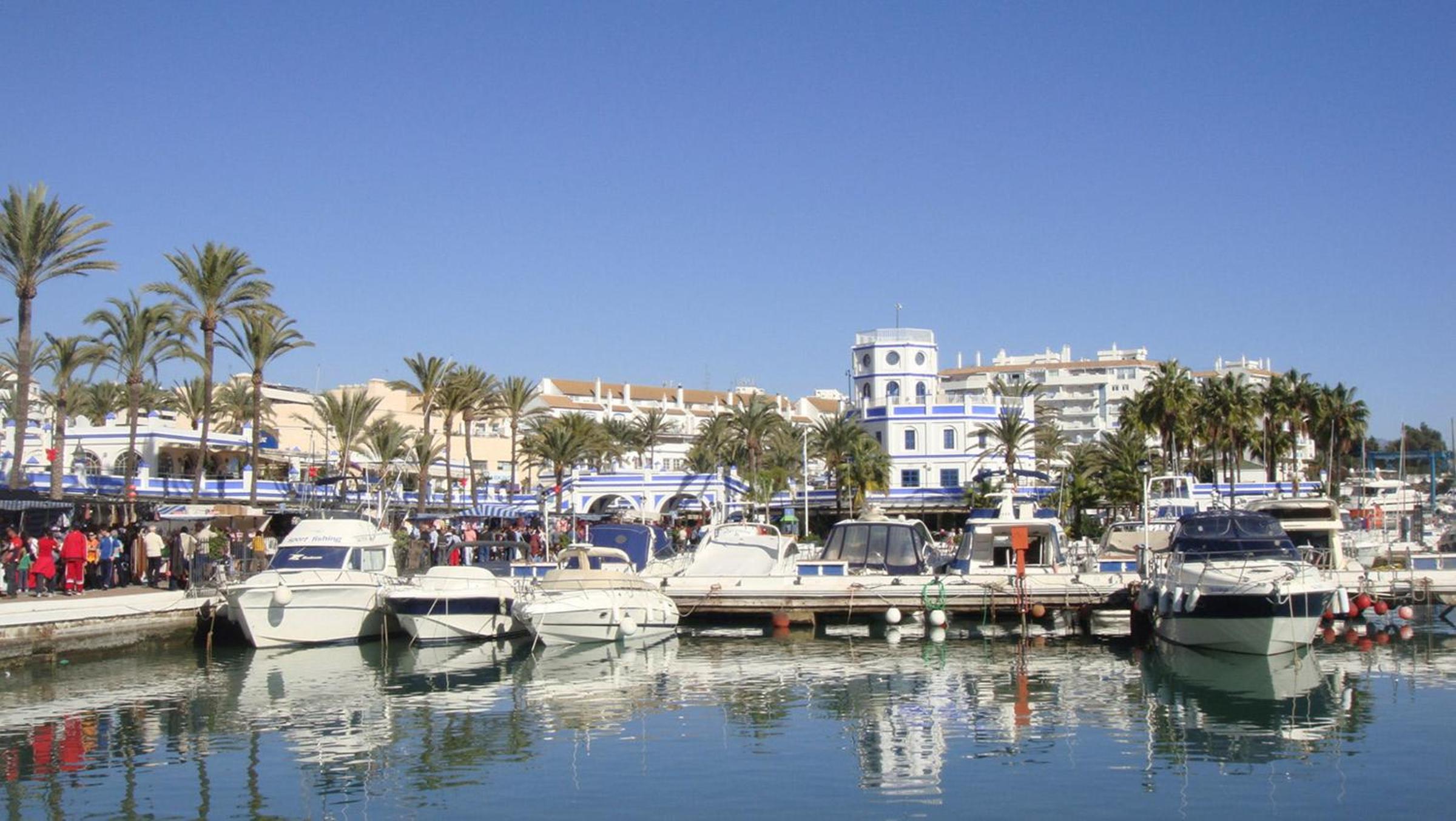 First line beach sea view Estepona