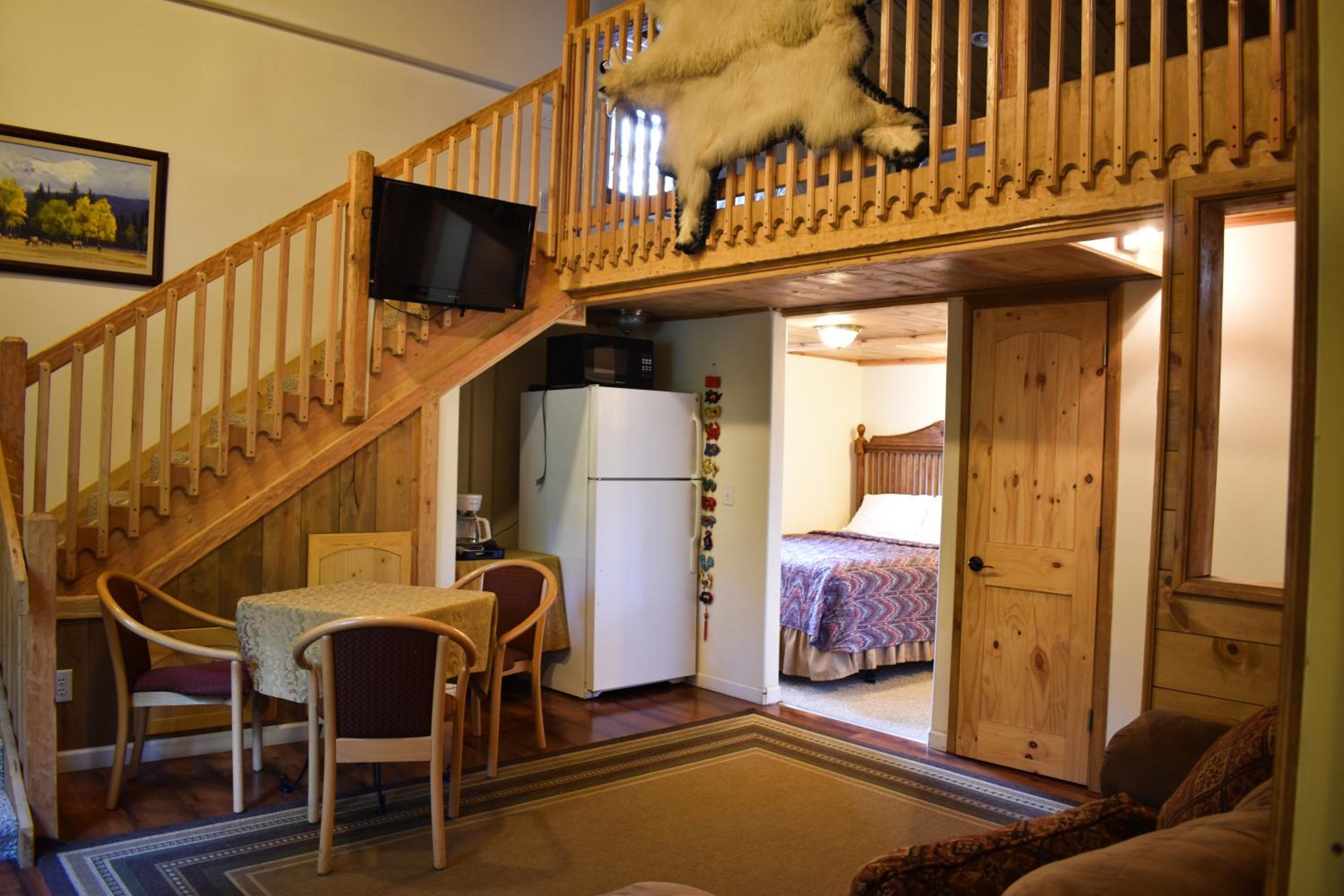 Exit Glacier Lodge