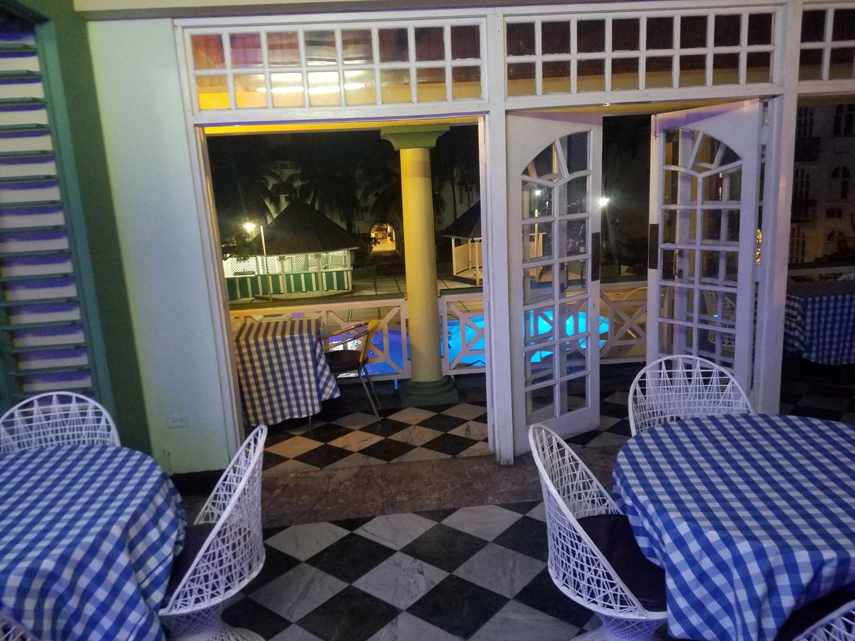 restaurant