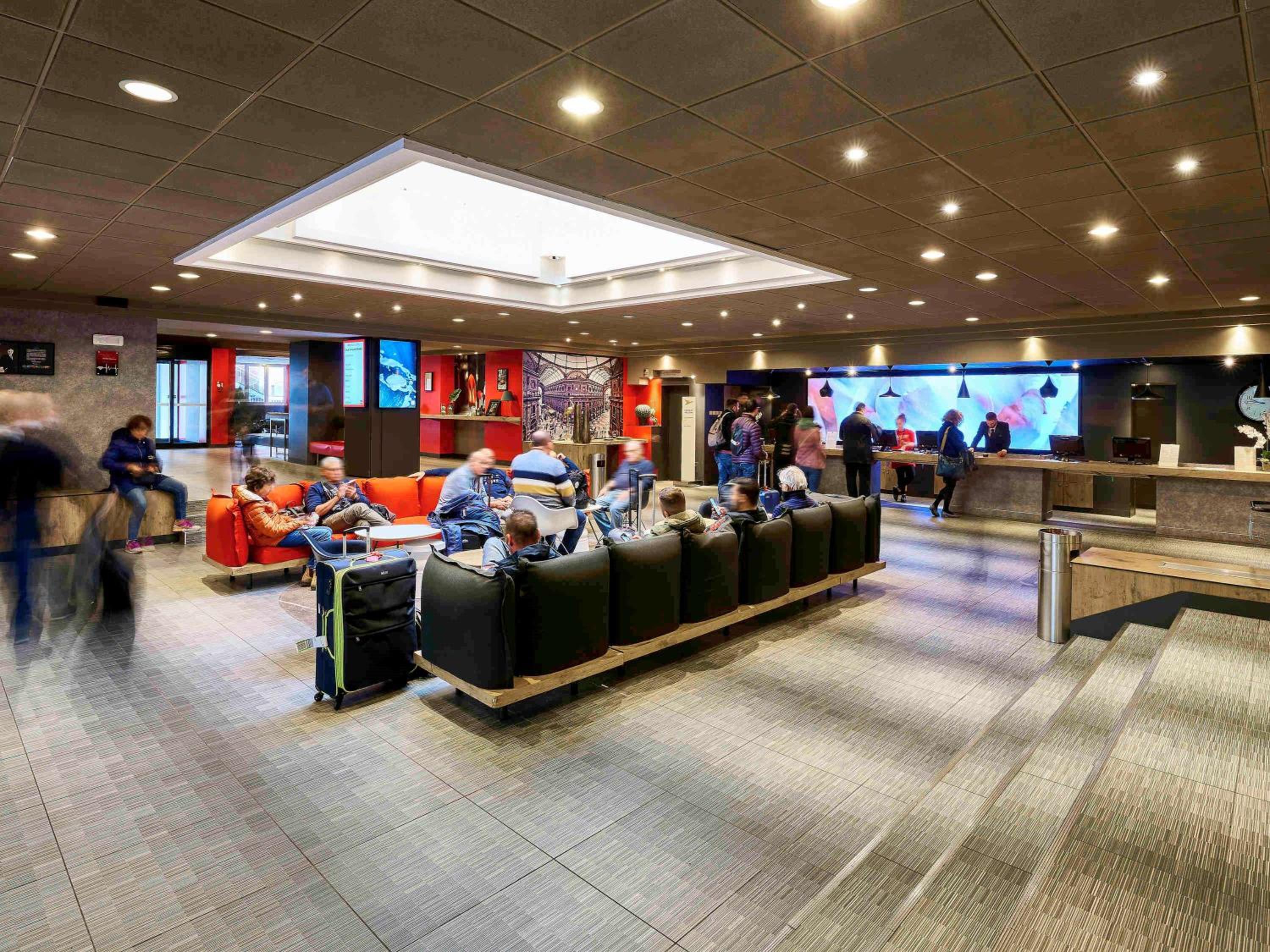 Ibis Milano Centro-0