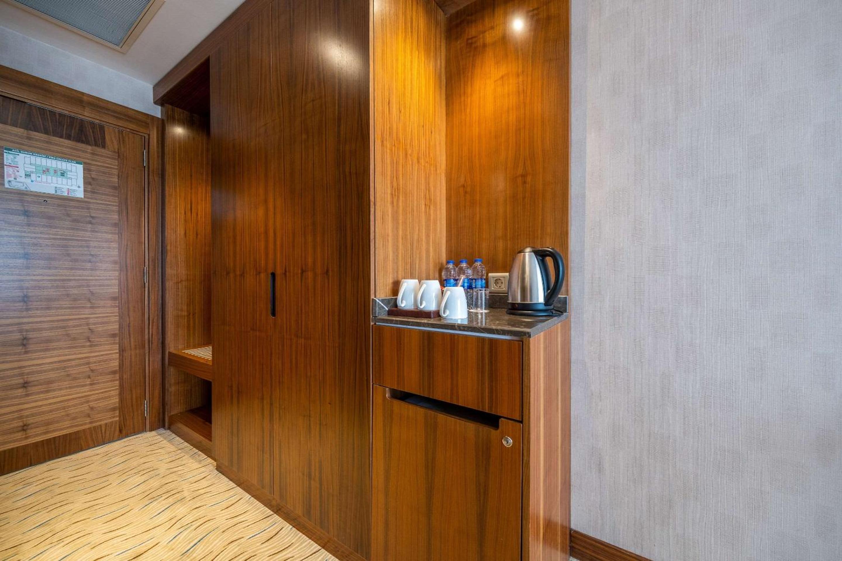 Clarion Otel İstanbul Mahmutbey - Image 29