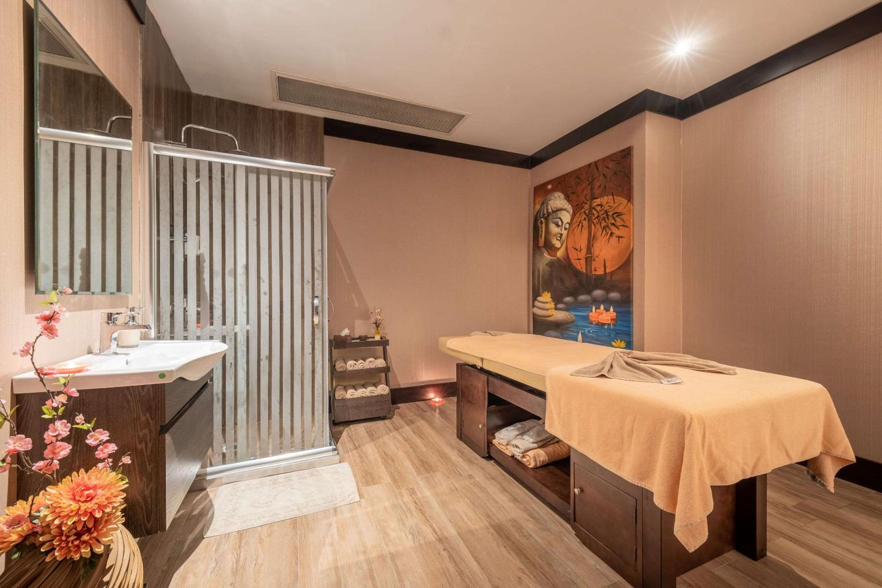 Clarion Otel İstanbul Mahmutbey - Image 60