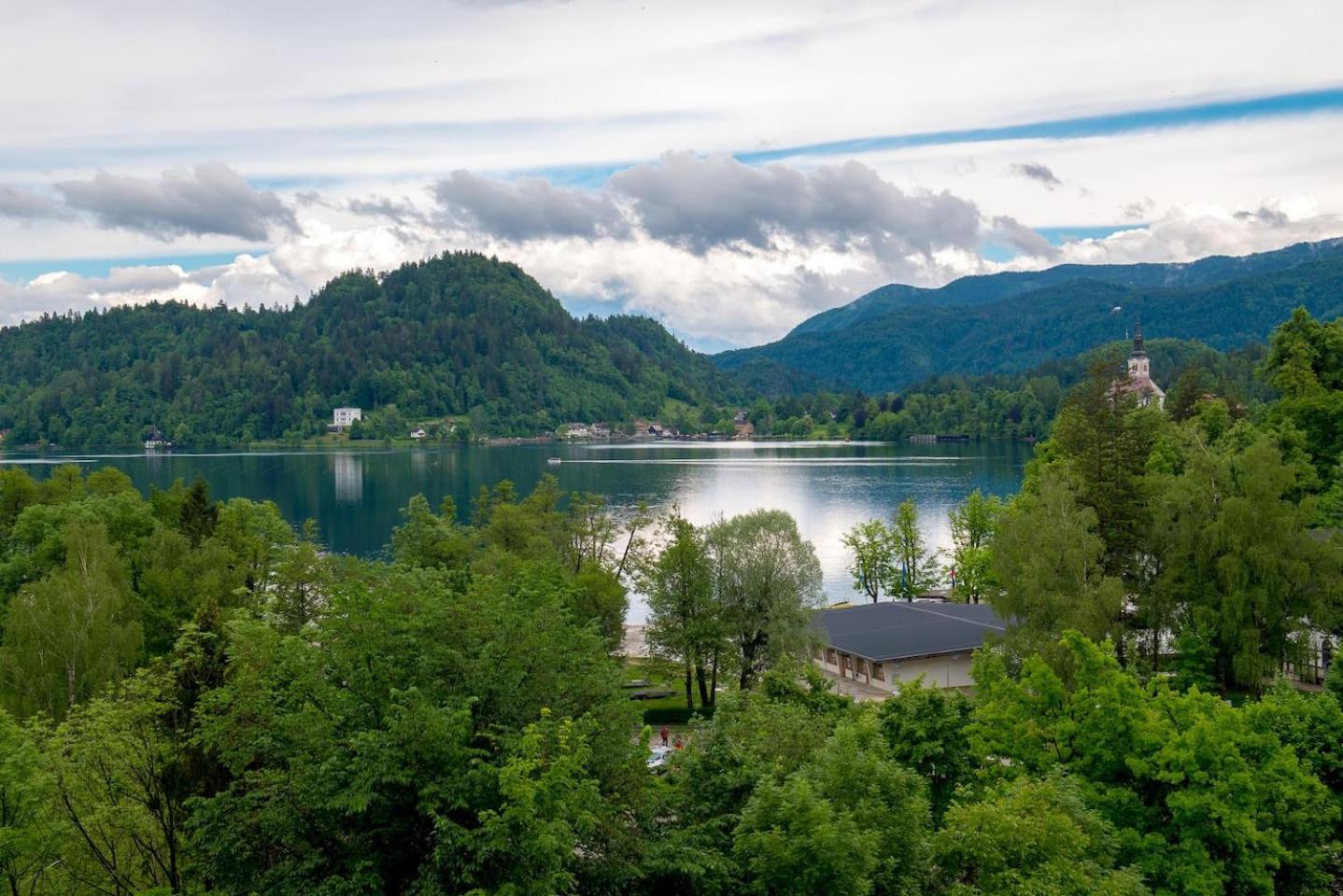 Gorgeous Chalet view 4