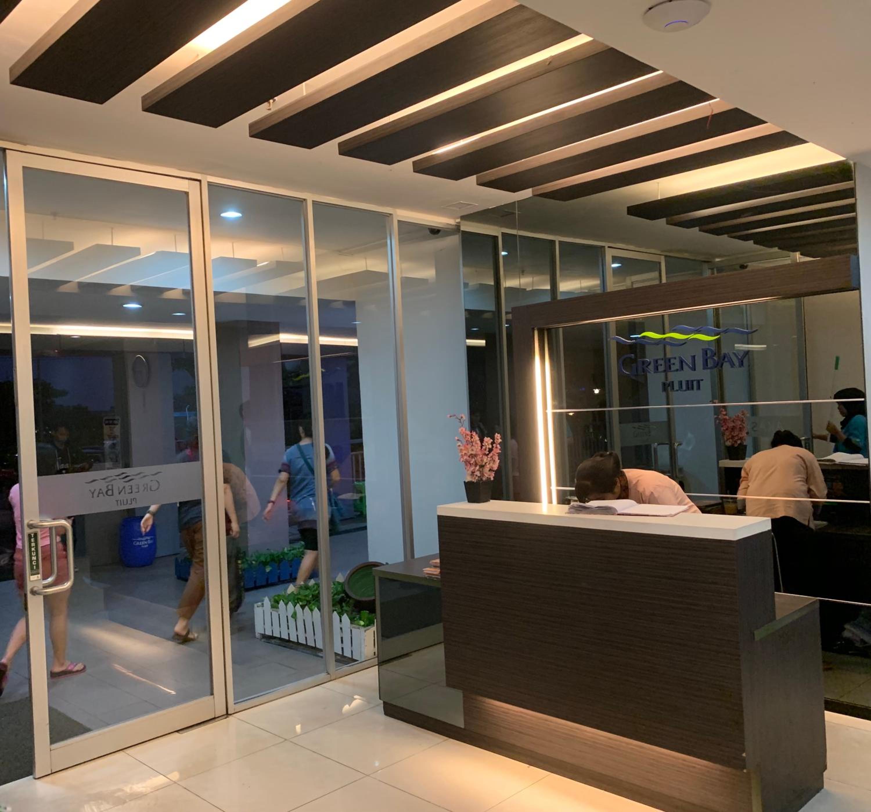 Hotel Green Bay Pluit Apartment - Seaview Studio Fast Wifi - Image 1