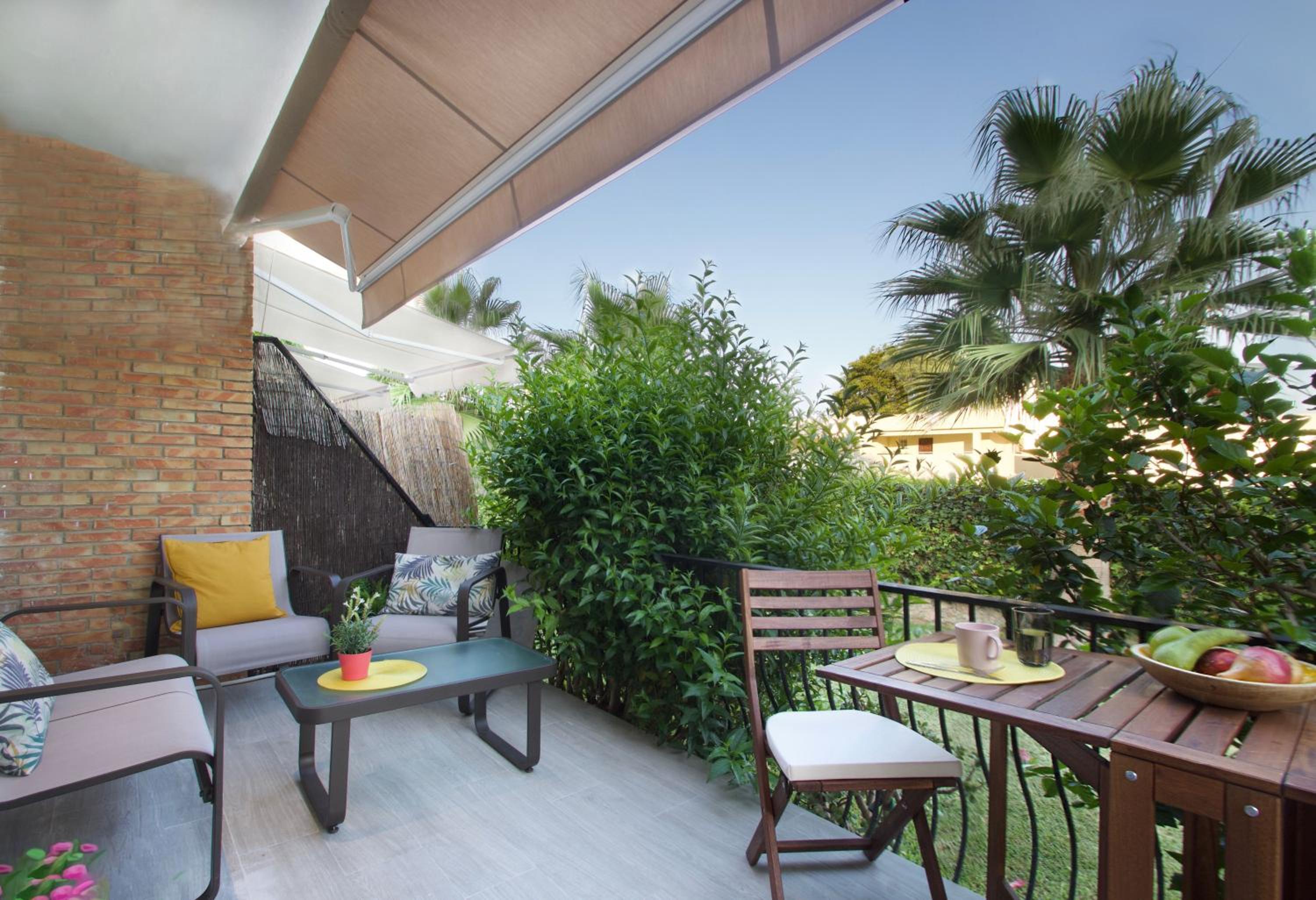 Sunny bungalow with sea view nearby Carihuela Beach photo 2