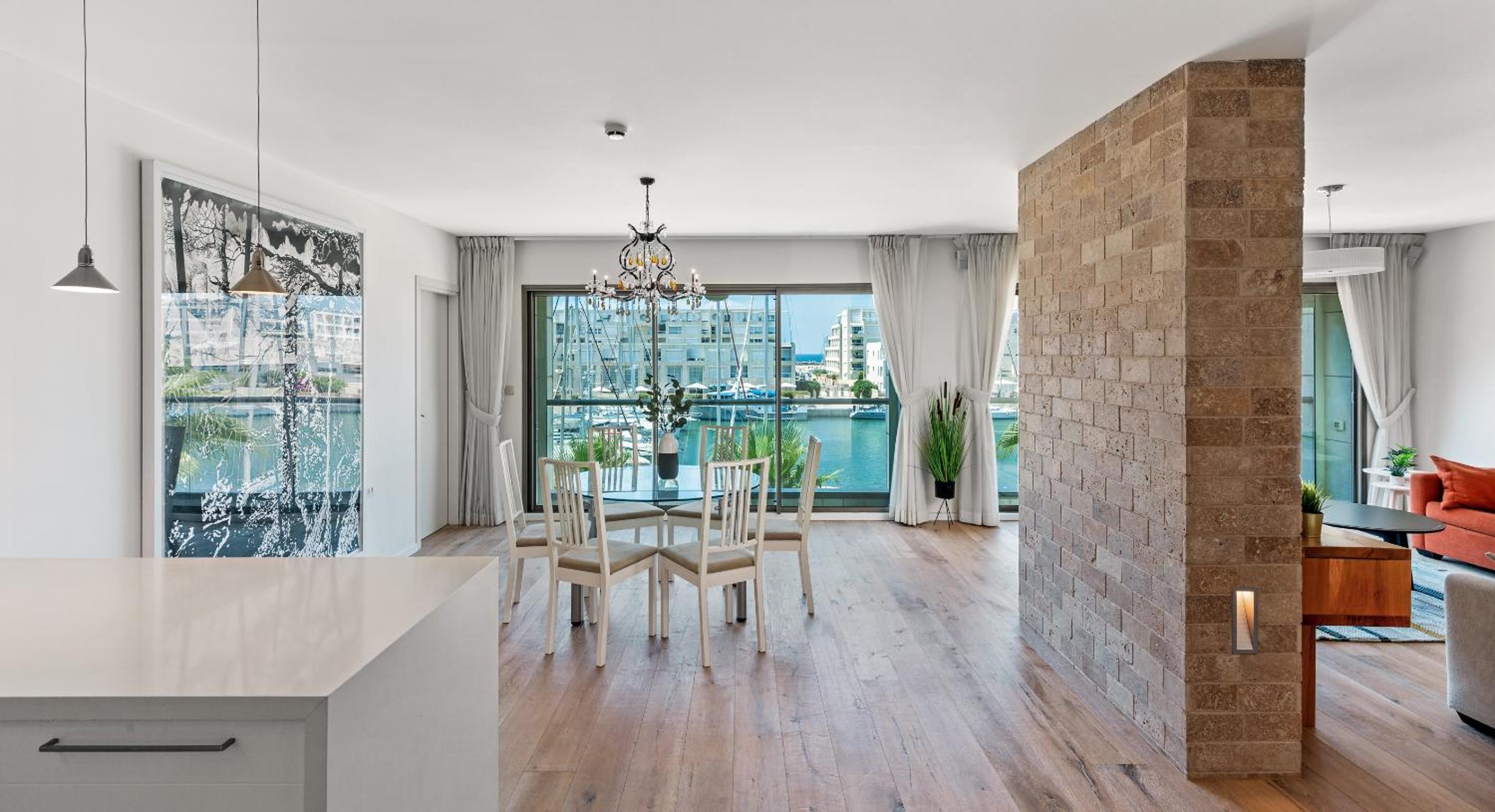 Lagoon Amazing Water Front 3 Bedrooms view 4