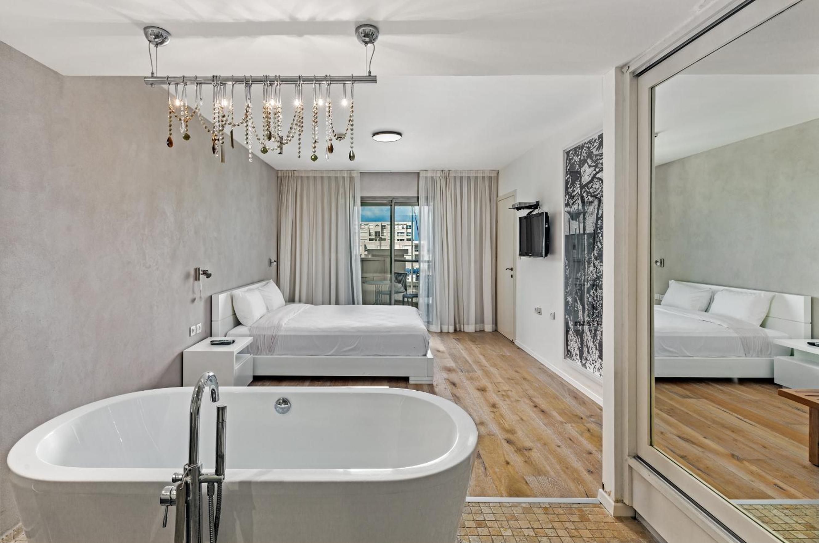 Lagoon Amazing Water Front 3 Bedrooms view 5