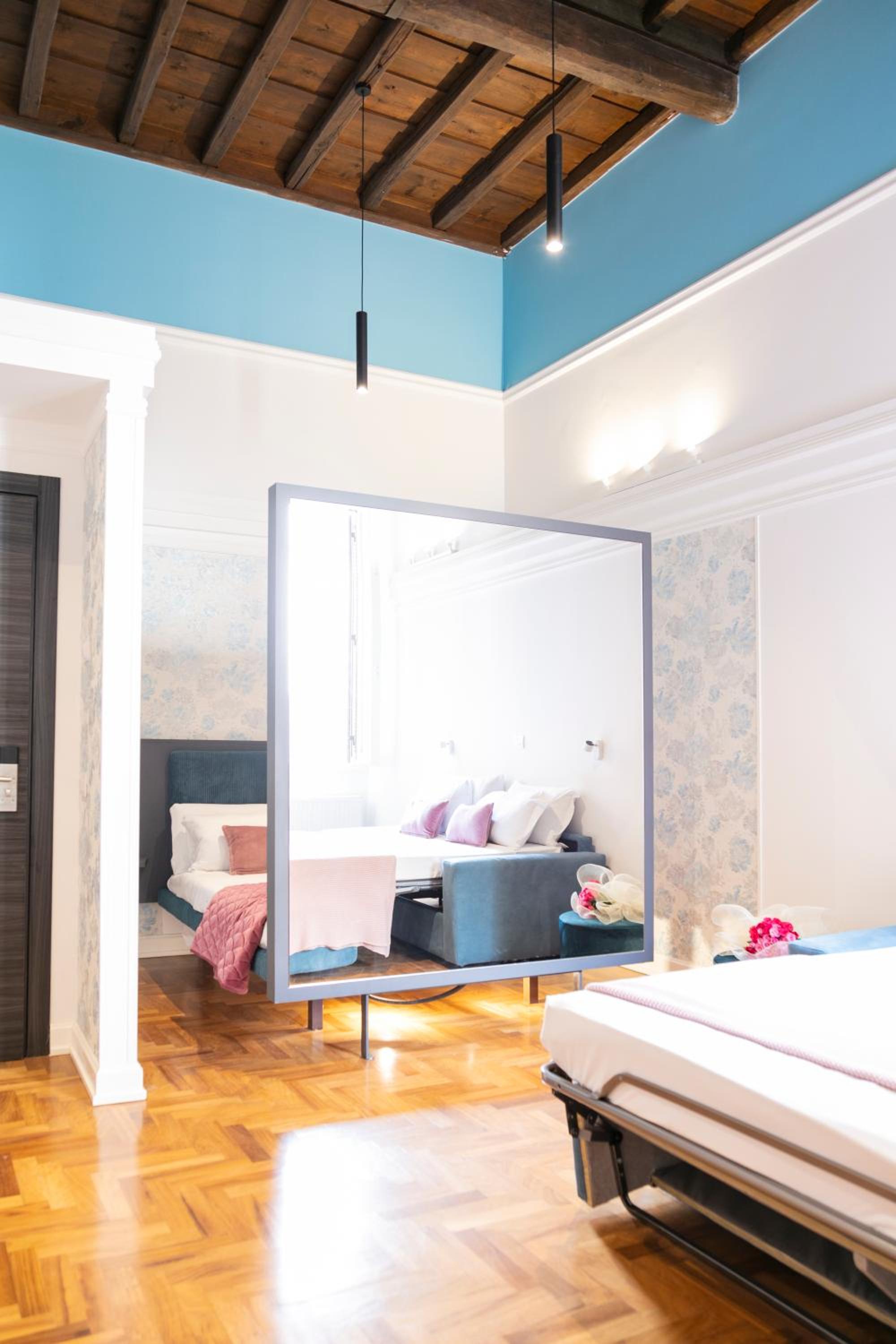 Hadrianus Temple Suites - The Venue Collection